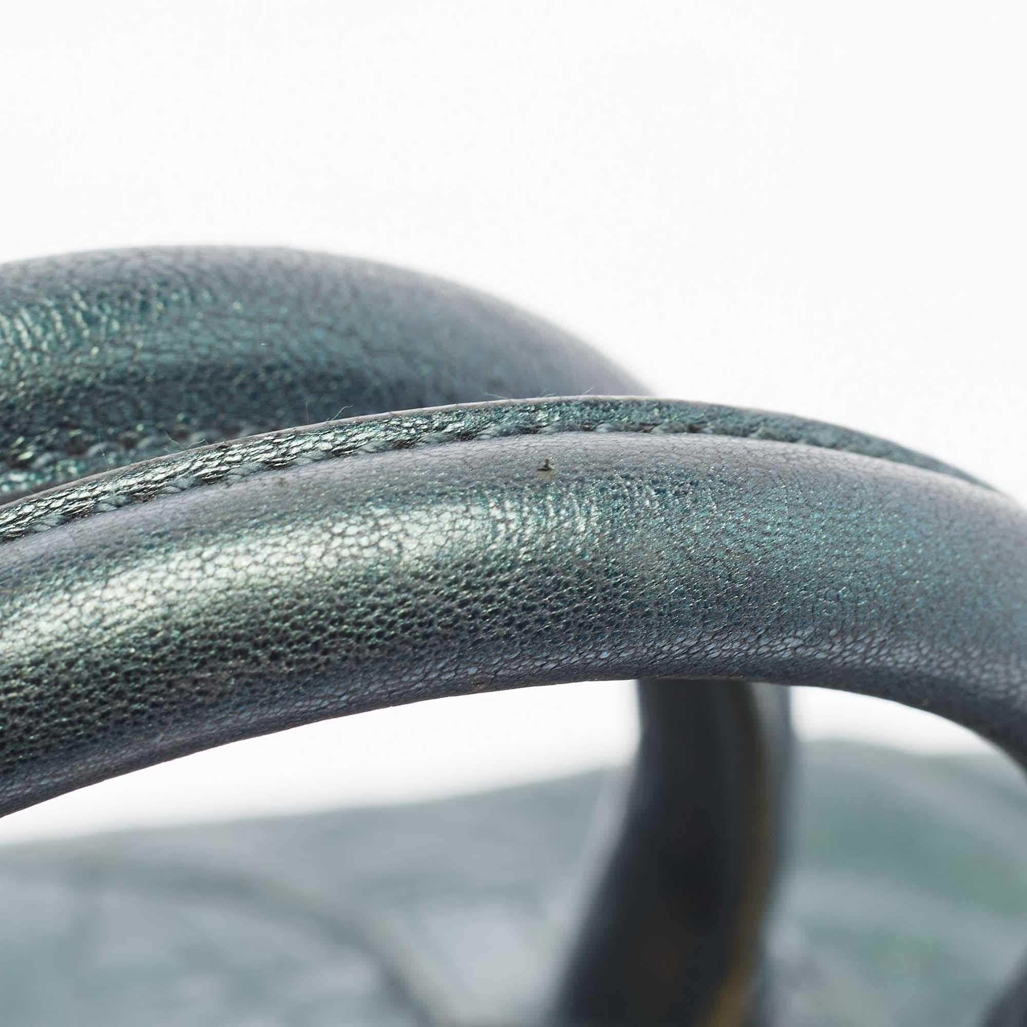 Yves Saint Laurent Sac moyen en cuir vert métallisé Easy Y en vente 1
