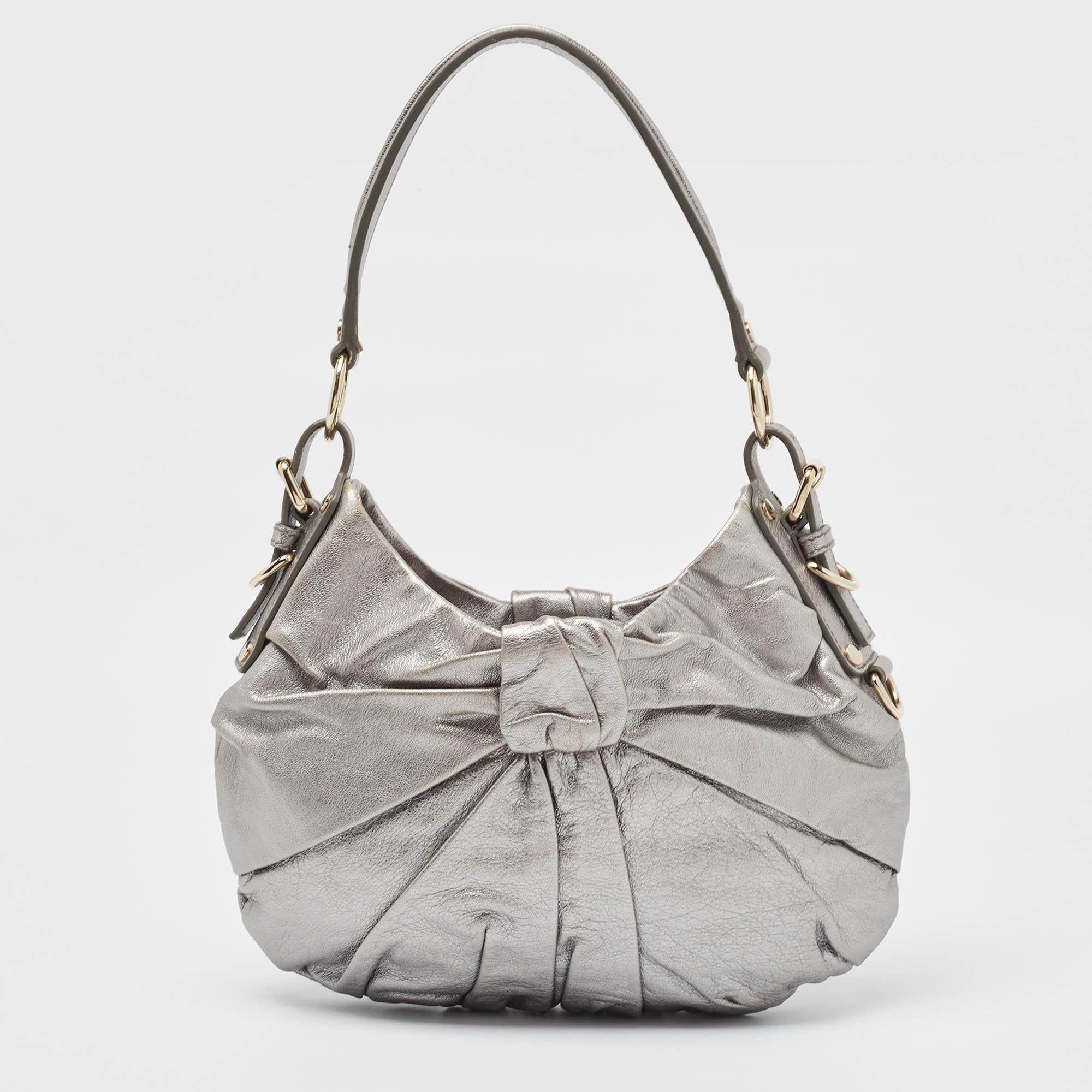 Yves Saint Laurent Metallic Leather Pleated Bow Hobo In Good Condition For Sale In Dubai, Al Qouz 2
