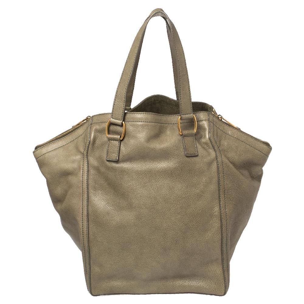 Yves Saint Laurent Military Green Leather Large Downtown Tote In Good Condition In Dubai, Al Qouz 2