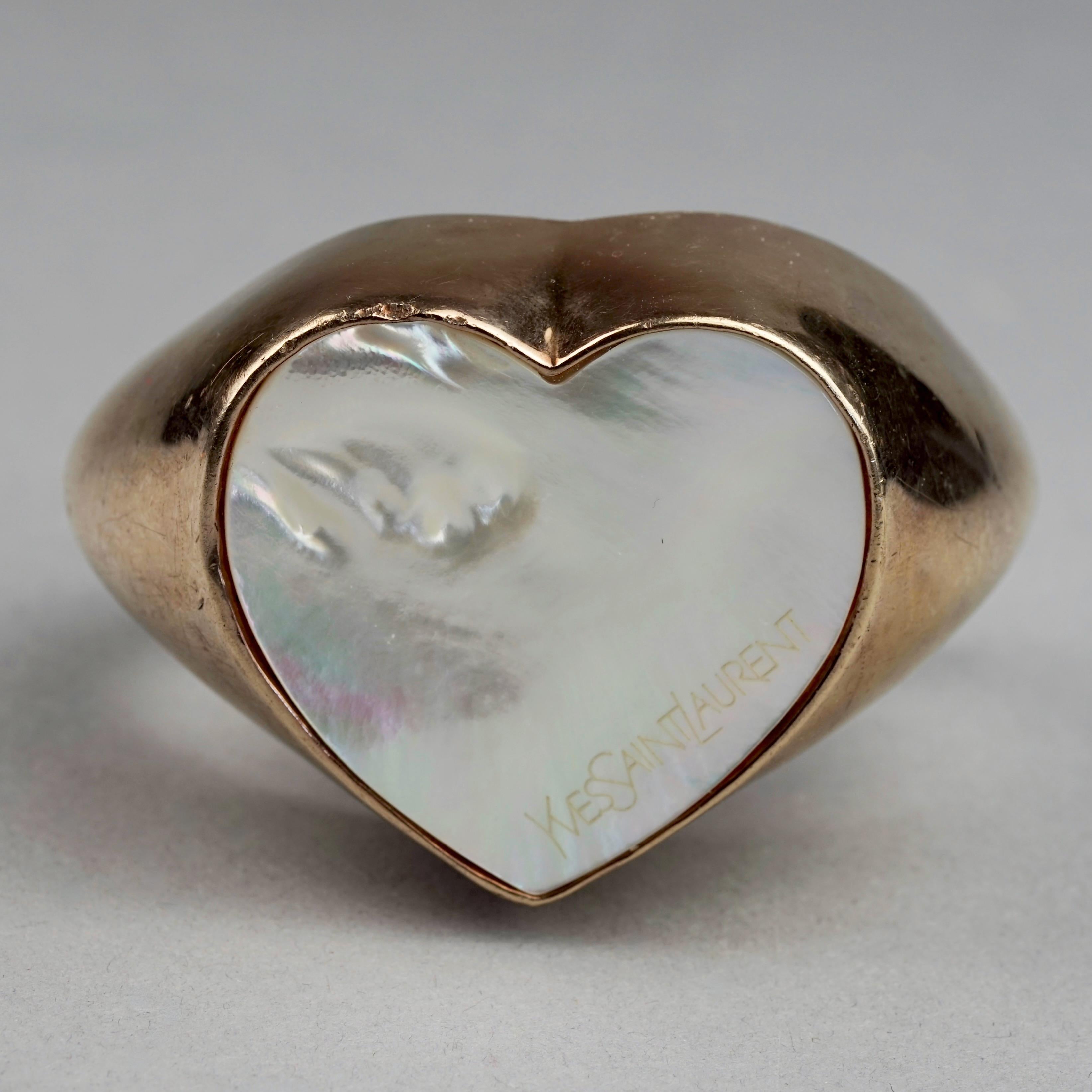 YVES SAINT LAURENT Mother of Pearl Heart Vermeil Sterling Silver Cuff Bracelet In Good Condition For Sale In Kingersheim, Alsace