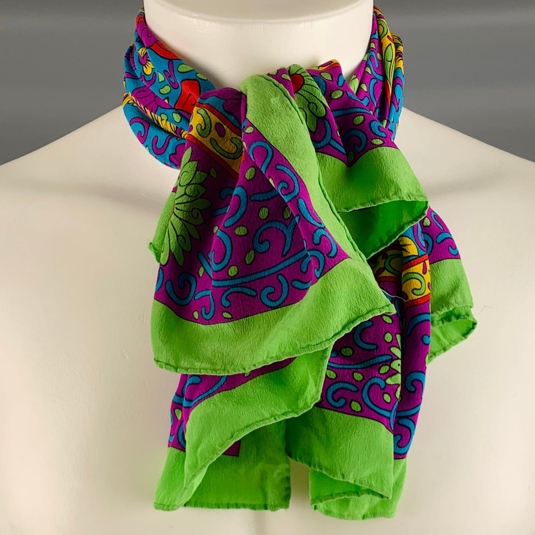 YVES SAINT LAURENT Mehrfarbiger Schal aus Seide mit abstraktem Blumendruck im Angebot 3