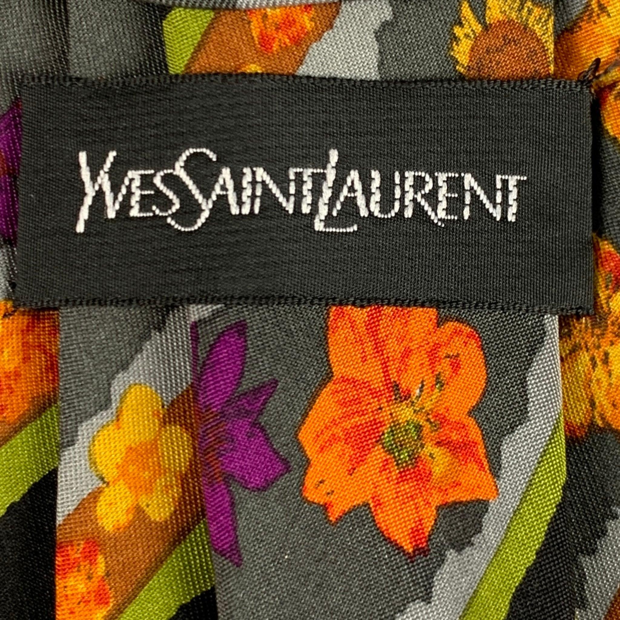 Yves Saint Laurent - Cravate en soie à fleurs multicolores Pour hommes en vente