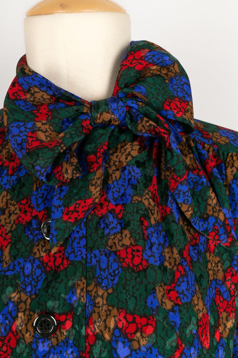 Mehrfarbiges Seidenhemd von Yves Saint Laurent Damen im Angebot