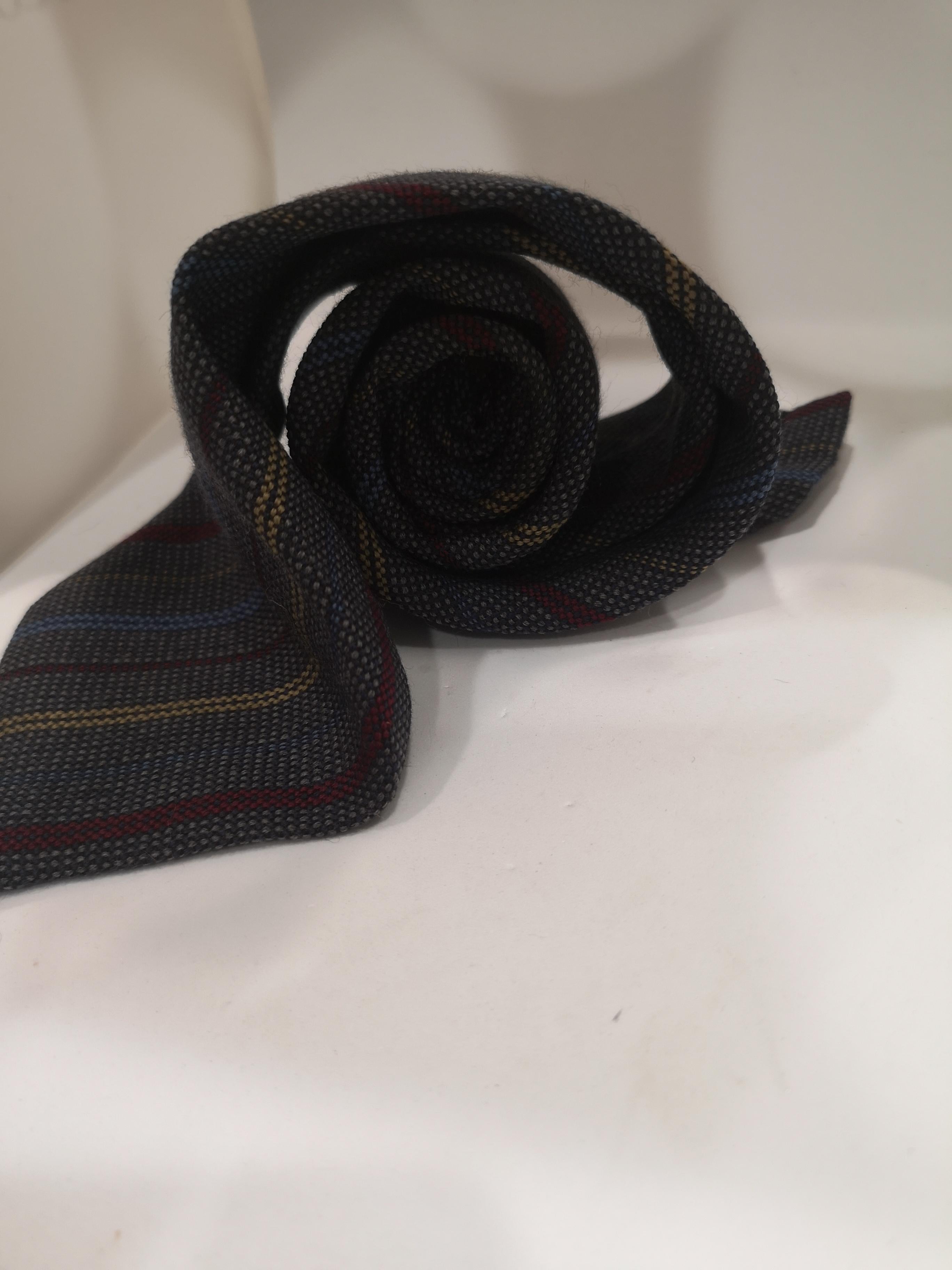 Noir Yves Saint Laurent - Cravate en soie multicolore en vente
