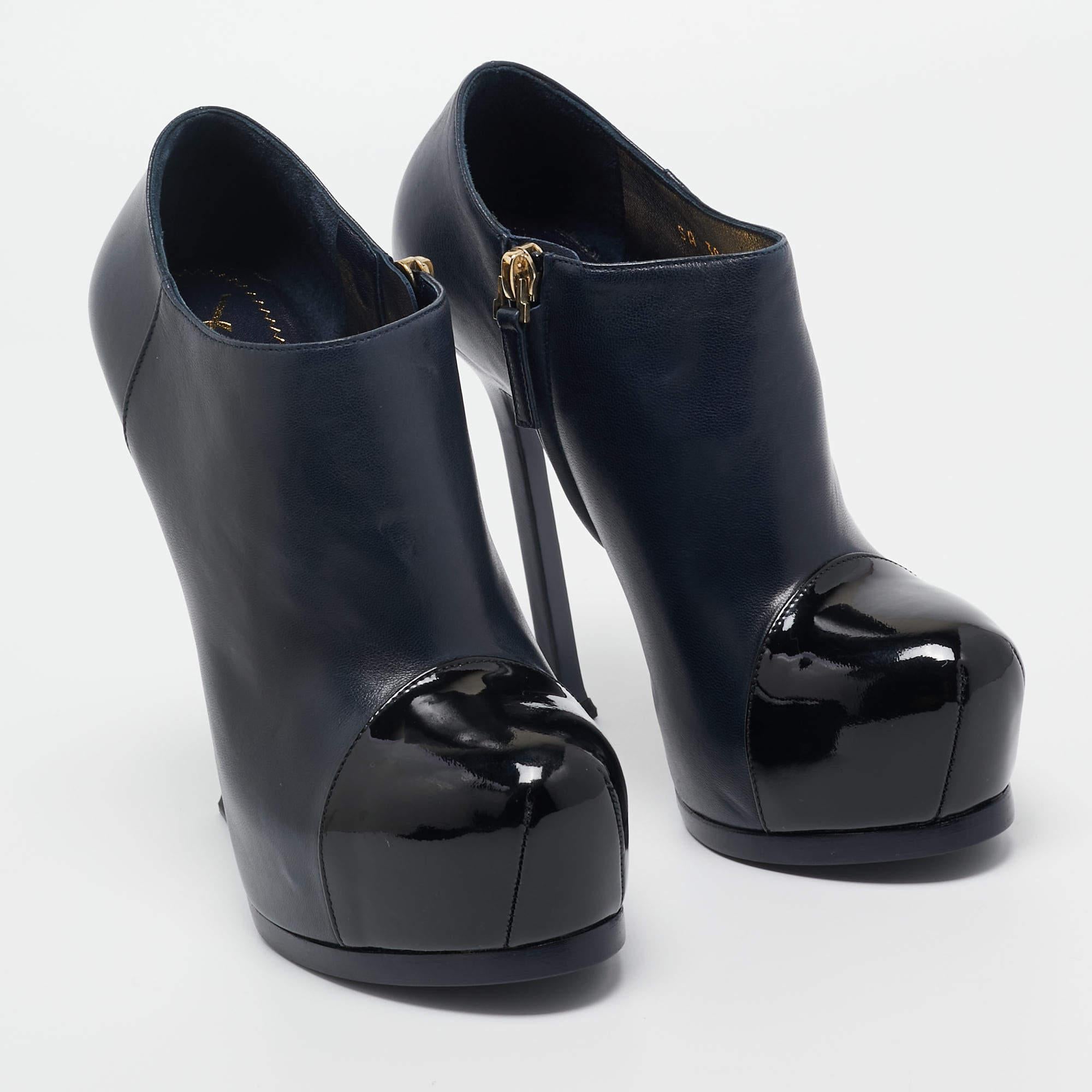 Yves Saint Laurent Navy Blue/Black Leather and Patent Leather Tribute Platform A For Sale 2
