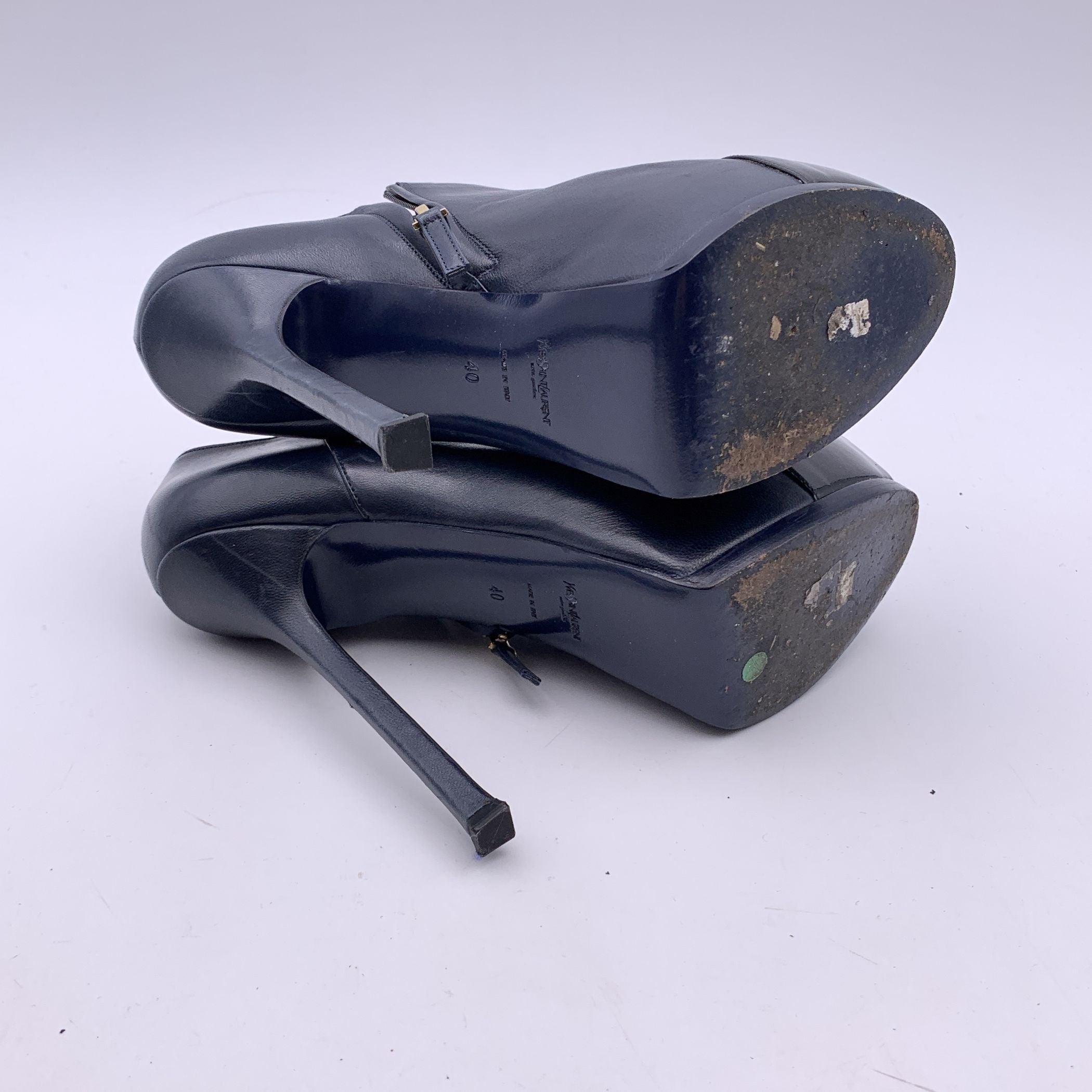 Yves Saint Laurent Navy Blue Leather Cap Toe Tribtoo Ankle Boots 40 In Good Condition In Rome, Rome