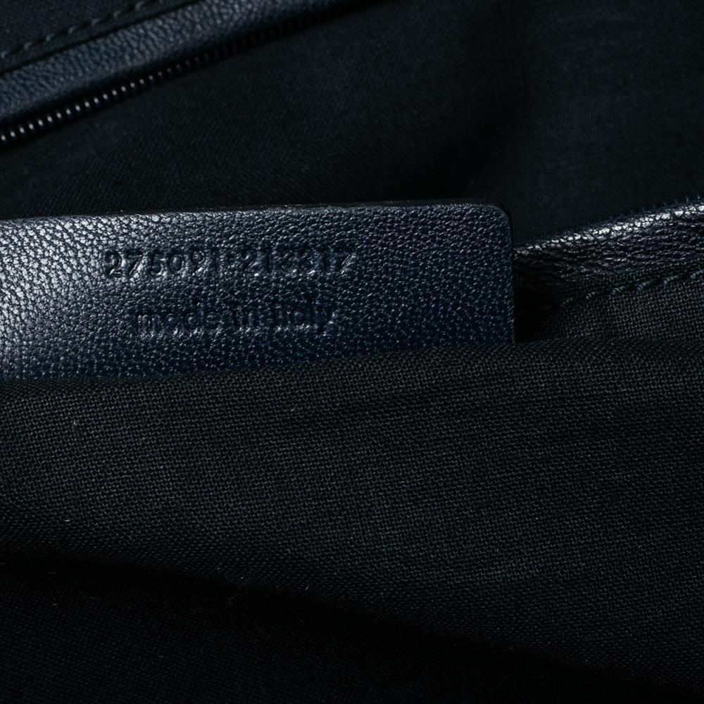  Yves Saint Laurent grand sac cabas Chyc en cuir bleu marine Pour femmes 