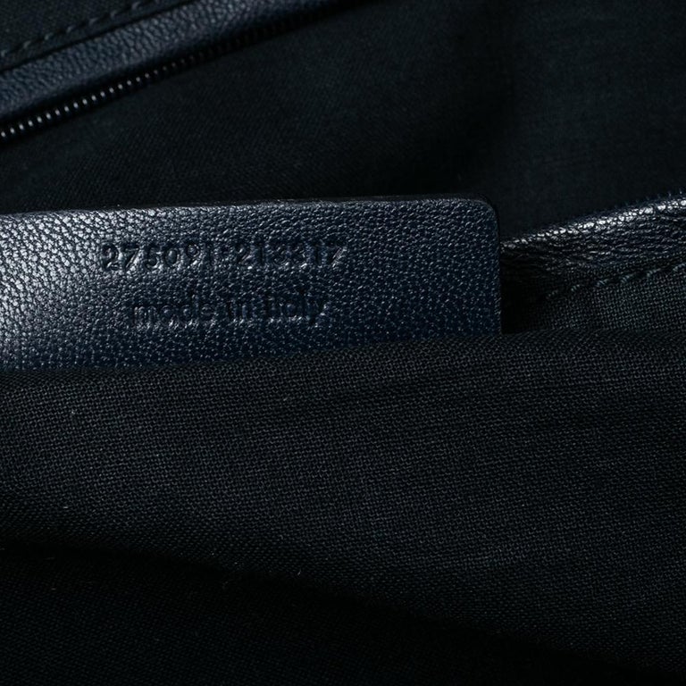 Yves Saint Laurent Grand Sac Cabas Chyc En Cuir Bleu Marine En Vente Sur  1Stdibs