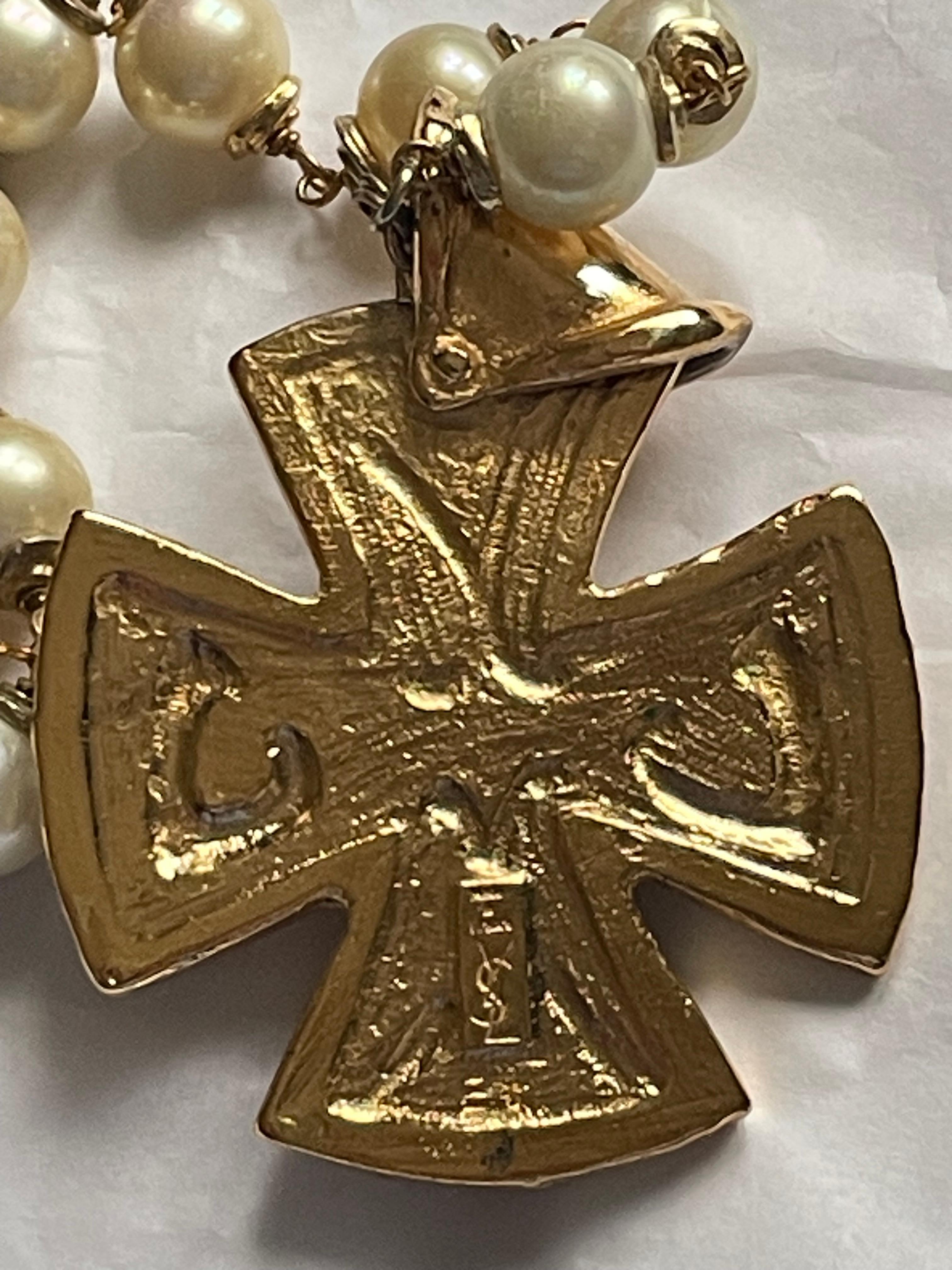 YVES SAINT LAURENT Conjunto de collar y pendientes en venta 8