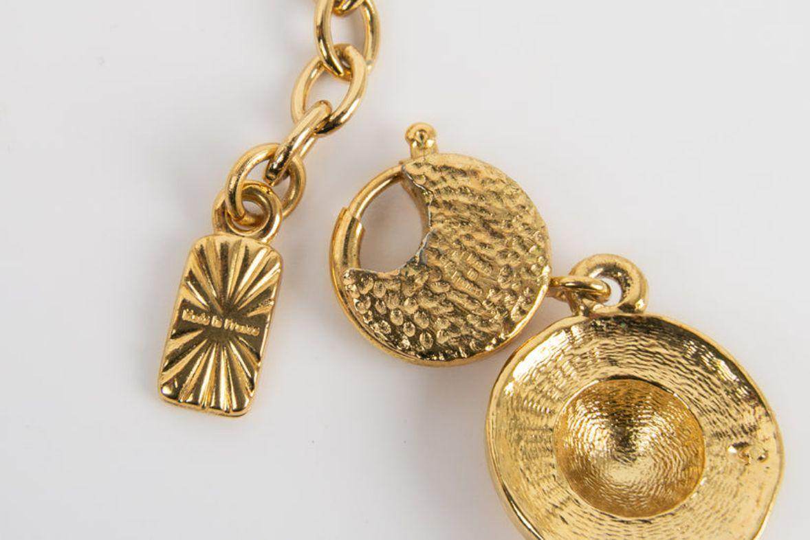 Yves Saint Laurent Halskette aus Gold-Metall im Angebot 4