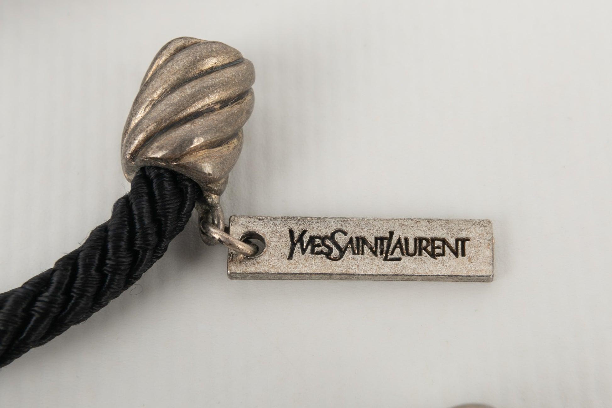 Yves Saint Laurent Halskette mit schwarzen Besatz und schwarzen Besatz im Angebot 2