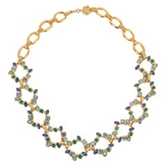 Collar Yves Saint Laurent con strass azul, años 80