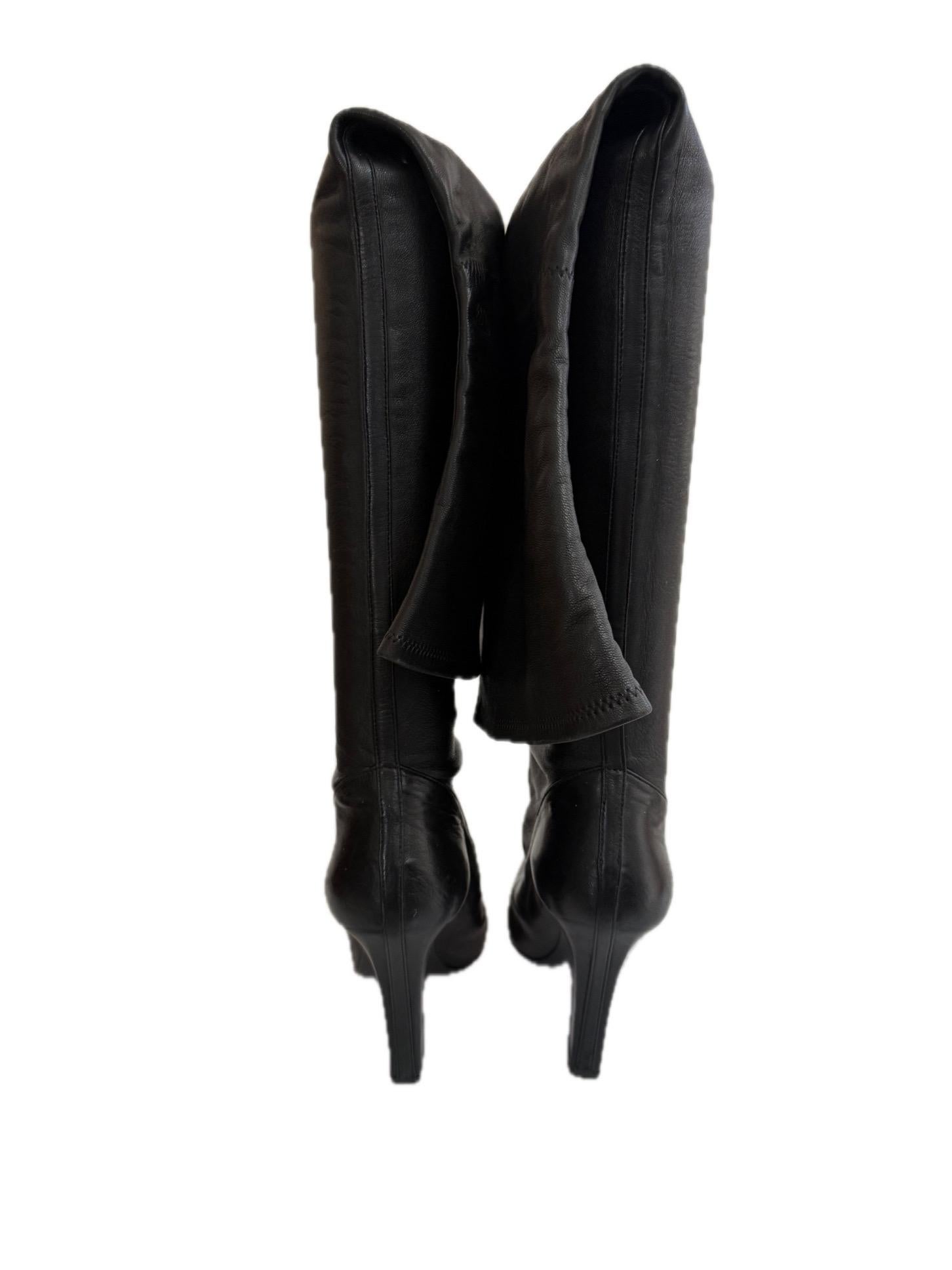 Yves Saint Laurent Over-the-Knee Black Leather Boots Fall Winter 2012 Size 39 For Sale 3