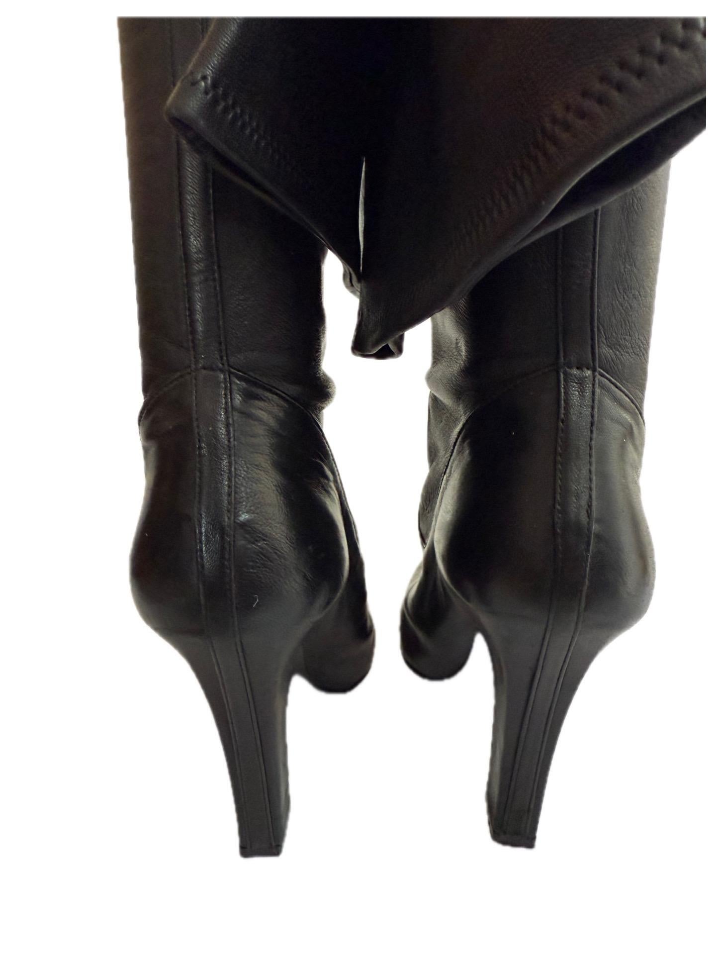 Yves Saint Laurent Over-the-Knee Black Leather Boots Fall Winter 2012 Size 39 For Sale 4