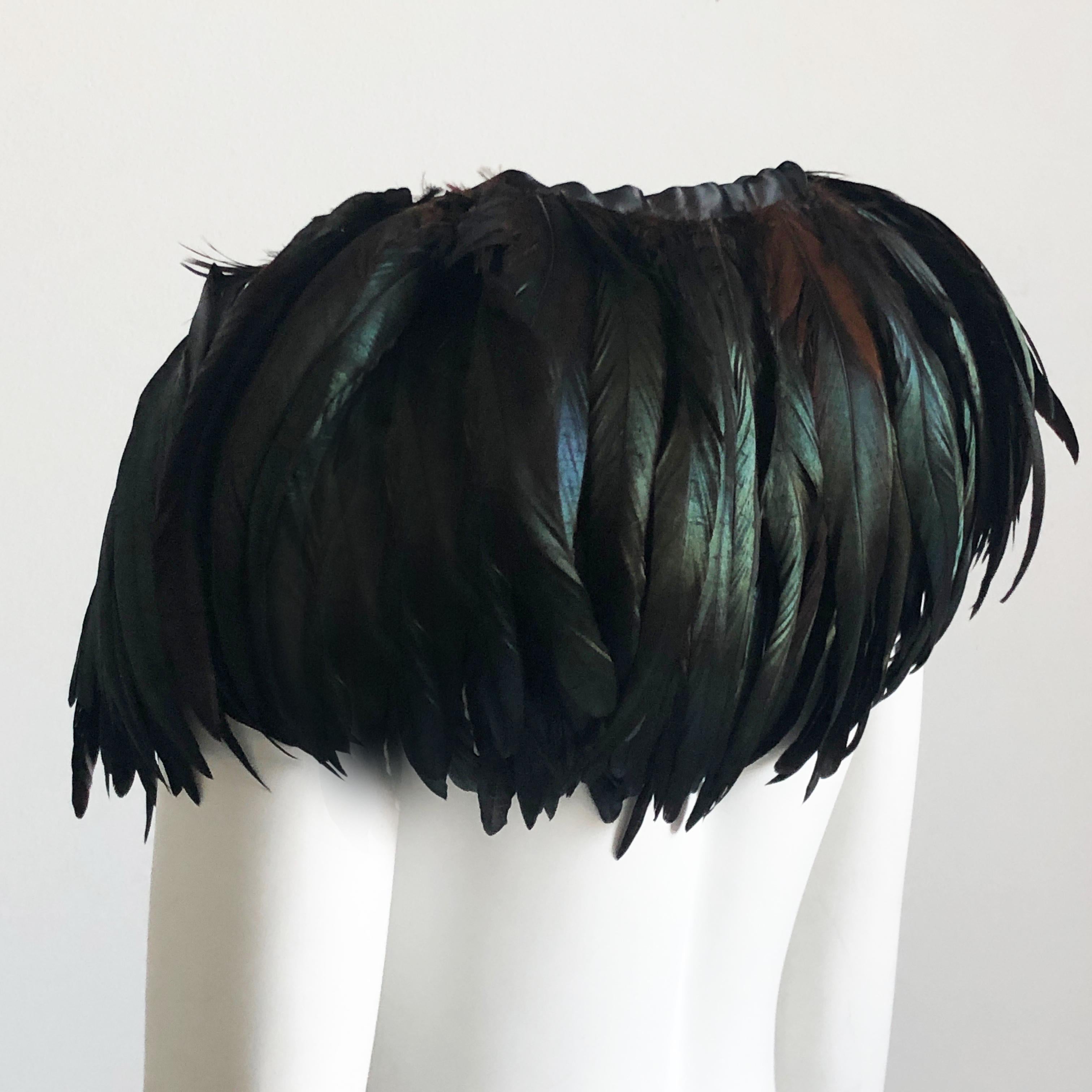 Yves Saint Laurent Oversized Feather Collar Evening Cape 1970s In Good Condition In Port Saint Lucie, FL