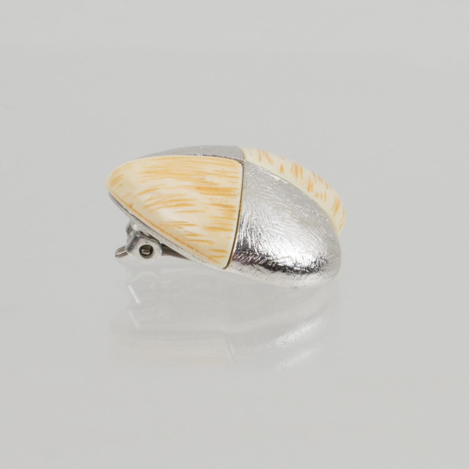 Yves Saint Laurent Paris Clip-Ohrringe Silber und Harz Herz im Angebot 1
