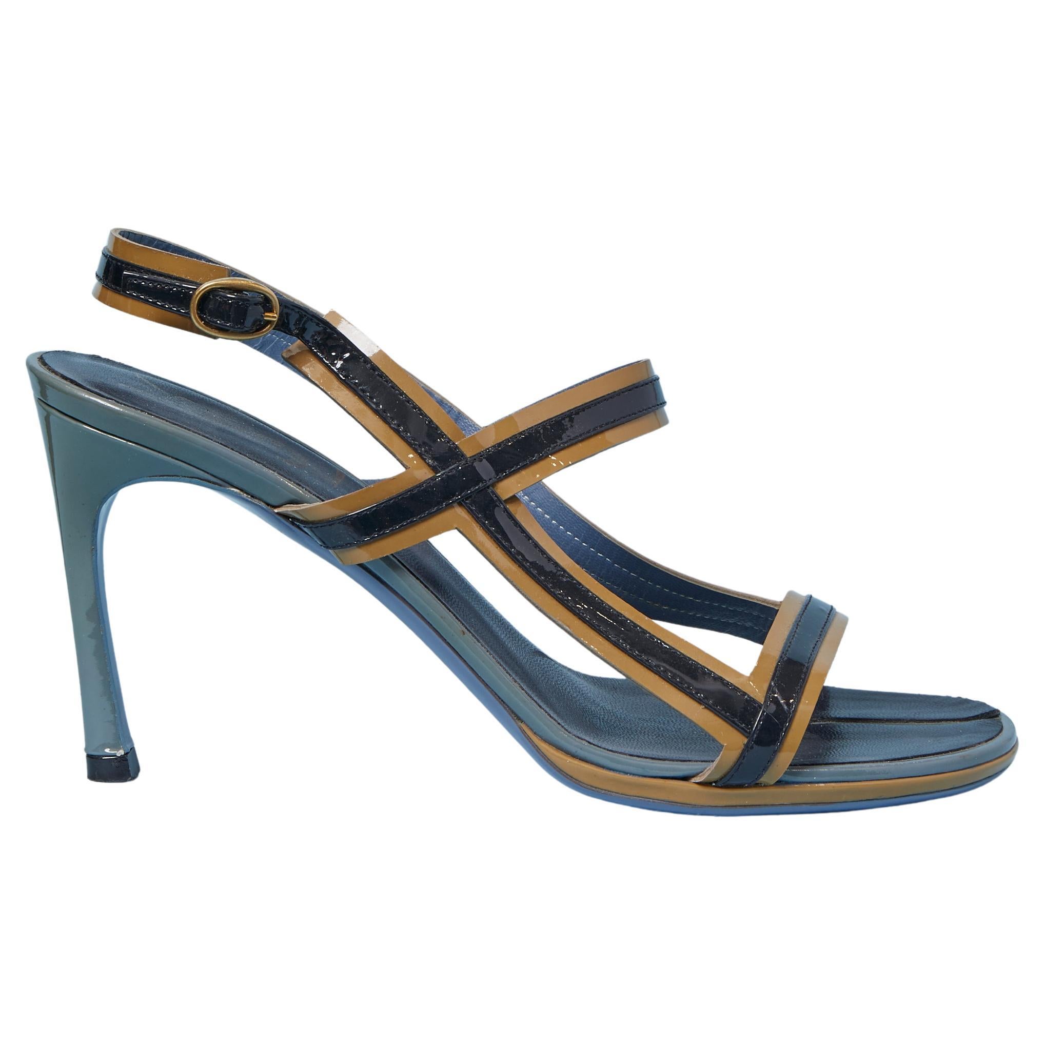 Sandales en cuir verni Yves Saint Laurent
