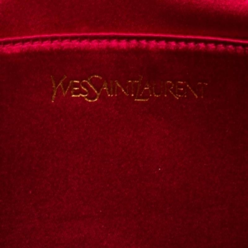 Yves Saint Laurent Pink Patent Leather Belle De Jour Flap Clutch For Sale 5