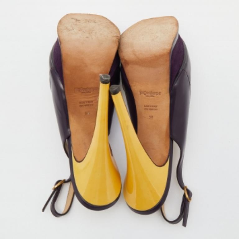 Yves Saint Laurent Sandali con piattaforma Peep Toe in pelle viola Taglia 38 in vendita 3