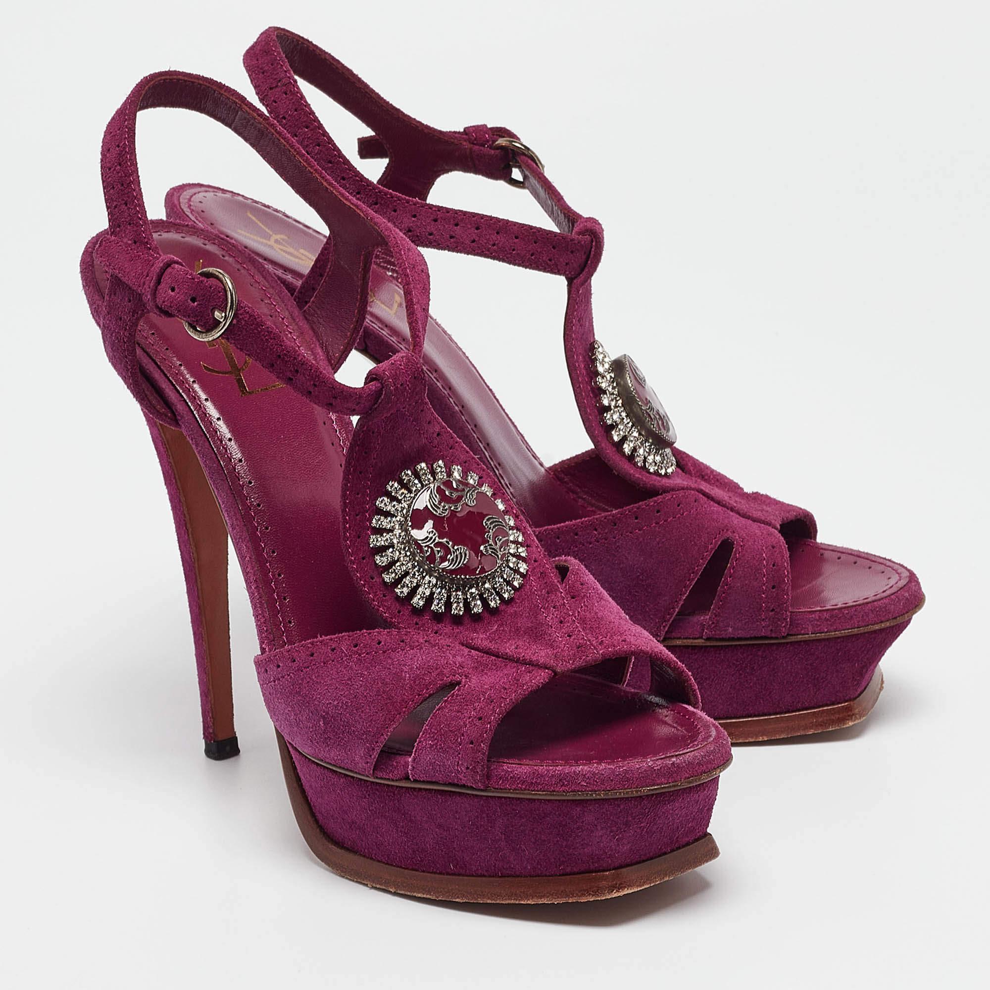 Yves Saint Laurent - Sandales à plateforme en daim violet avec boucle et bride à la cheville, taille 40 Bon état - En vente à Dubai, Al Qouz 2