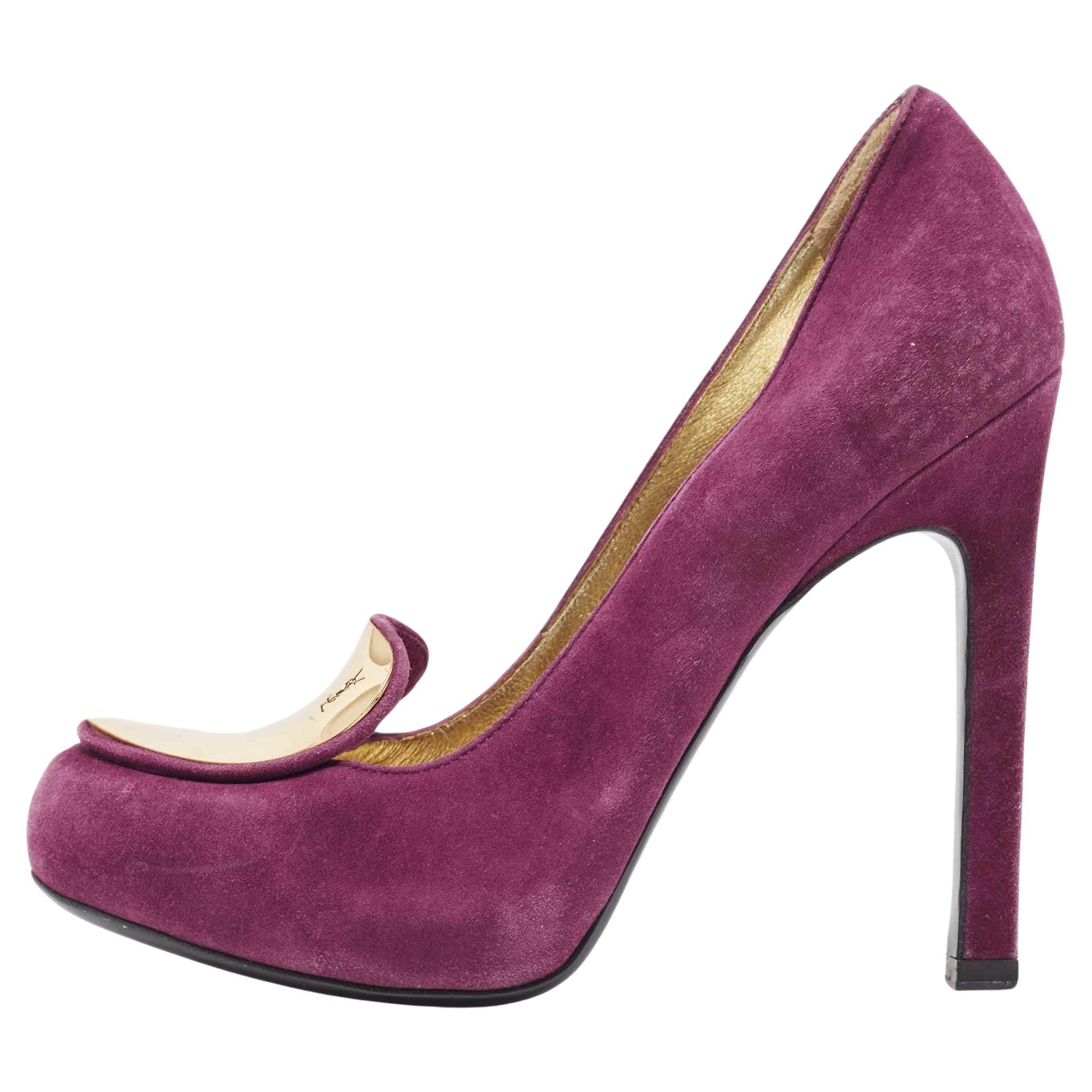 Yves Saint Laurent Purple Suede Plaque Embellished Round Toe Pumps Size 36.5 For Sale