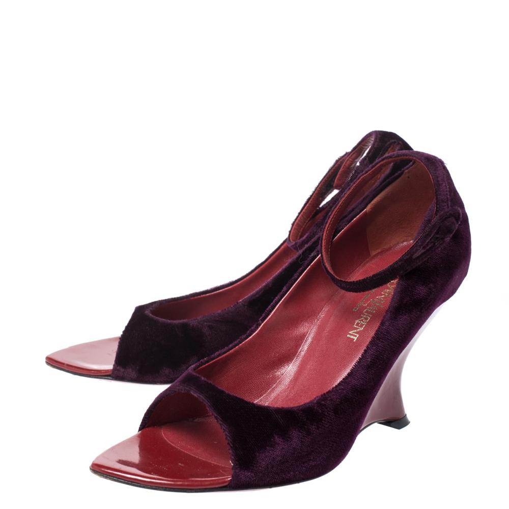 Yves Saint Laurent Purple Velvet Peep toe Wedges Size 37.5 In Good Condition In Dubai, Al Qouz 2