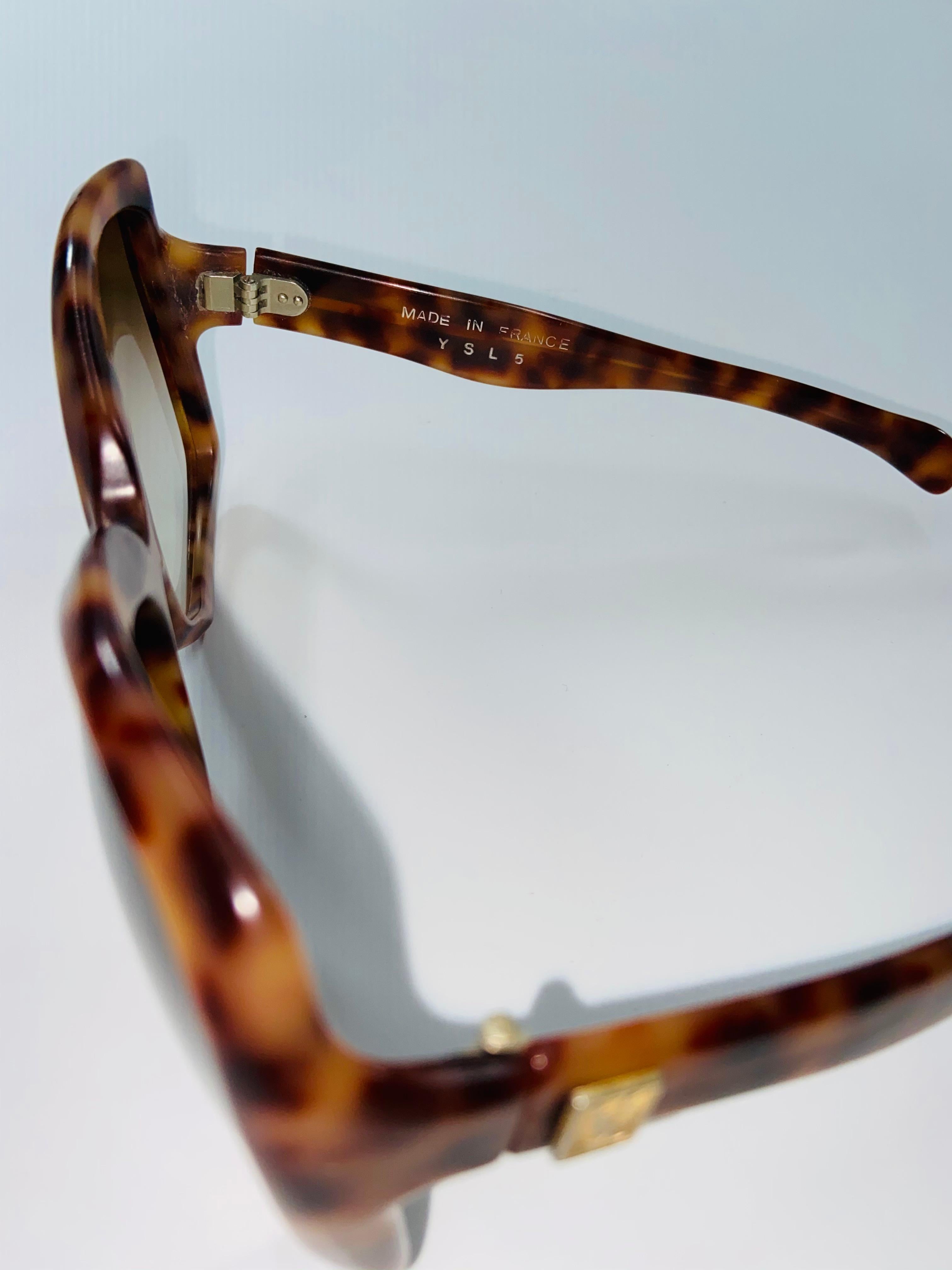 Yves Saint Laurent Rare Vintage 1970's Tortoise Oversized Frames In Good Condition In Los Angeles, CA