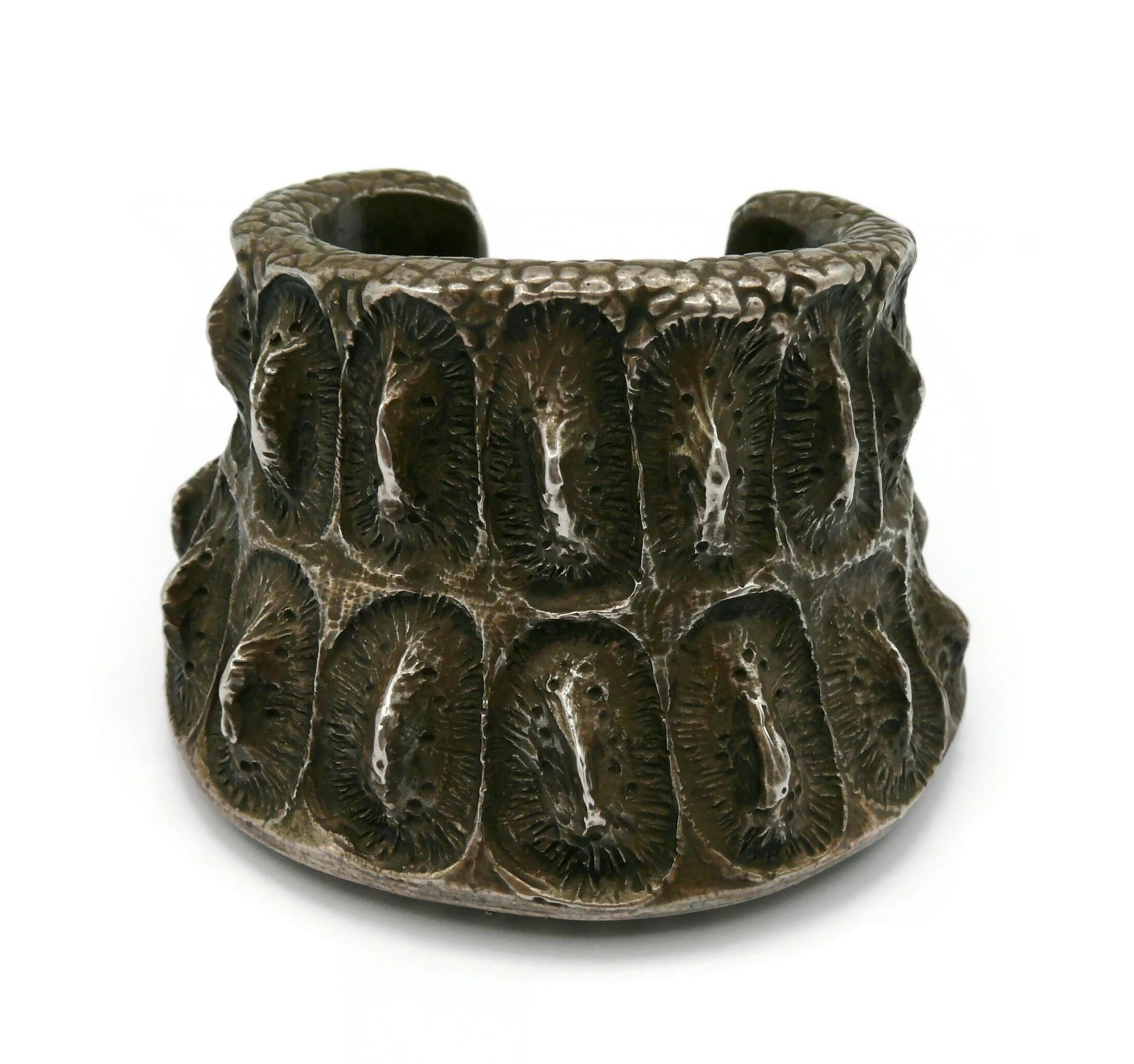 YVES SAINT LAURENT Rare Vintage Antiqued Silver Tone Croc Embossed Cuff Bracelet In Good Condition For Sale In Nice, FR