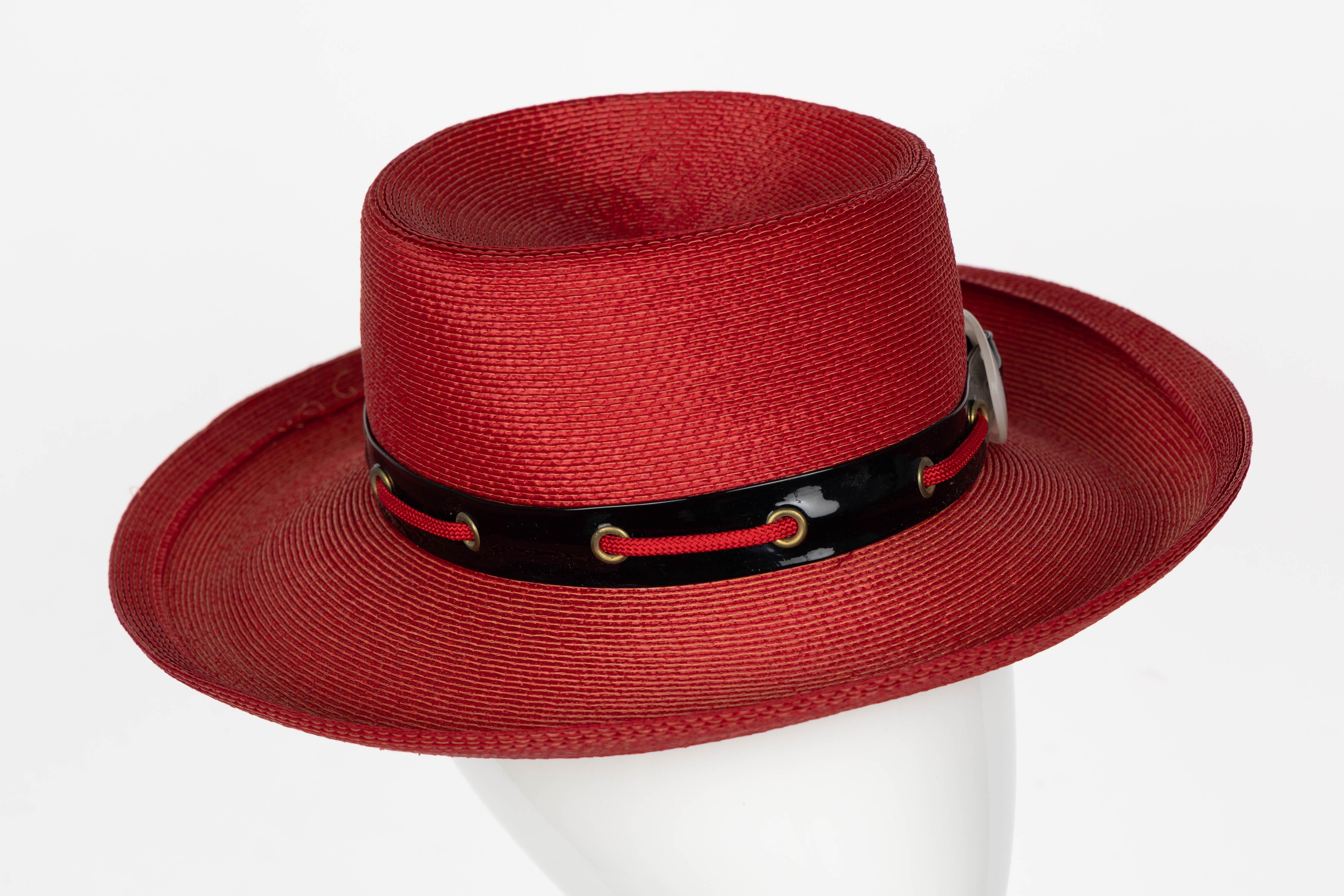 Yves Saint Laurent Red Straw Back Patent Lucite trim Hat, 1970s In Excellent Condition For Sale In Boca Raton, FL