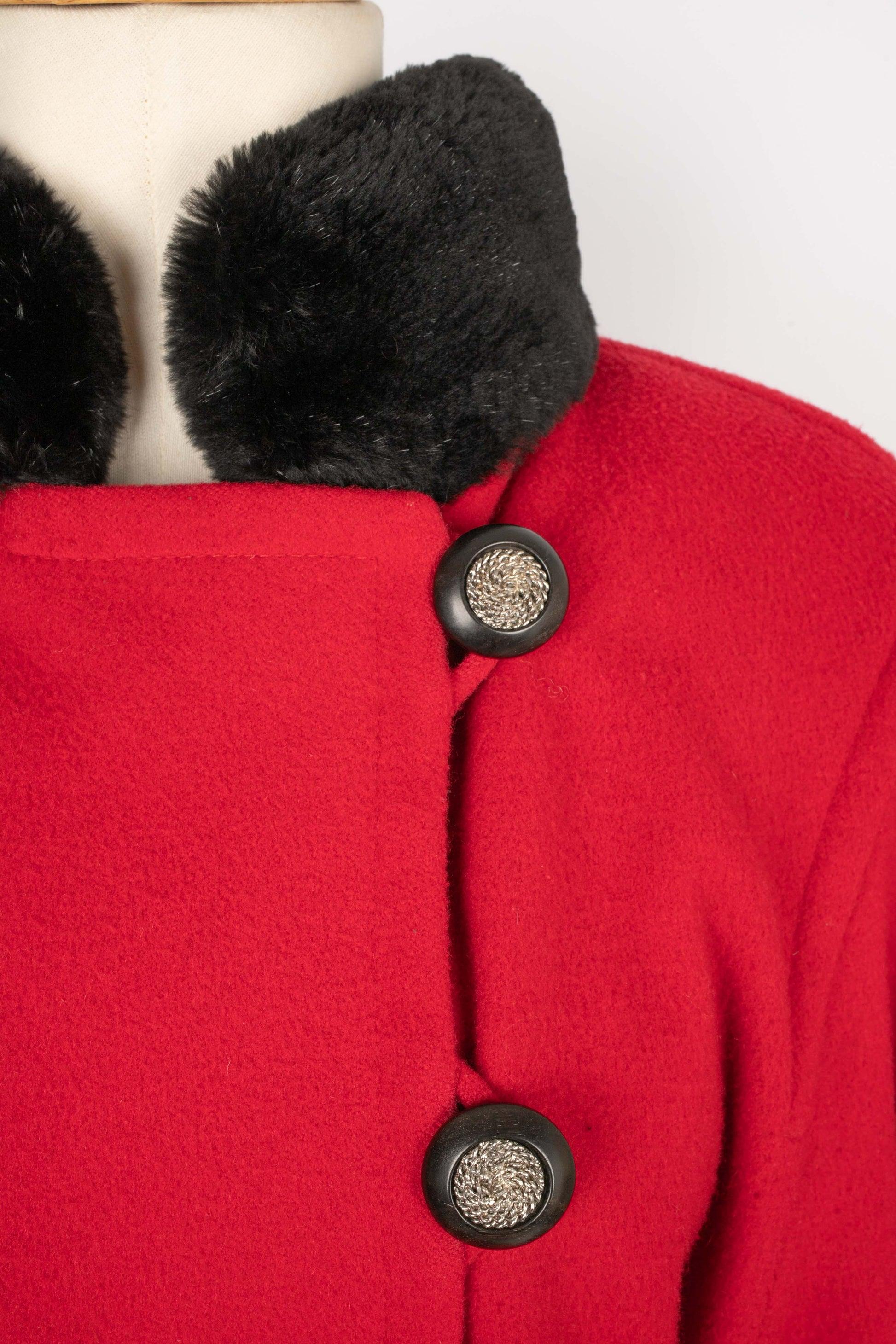 Yves Saint Laurent Cappotto in lana rosso in vendita 1