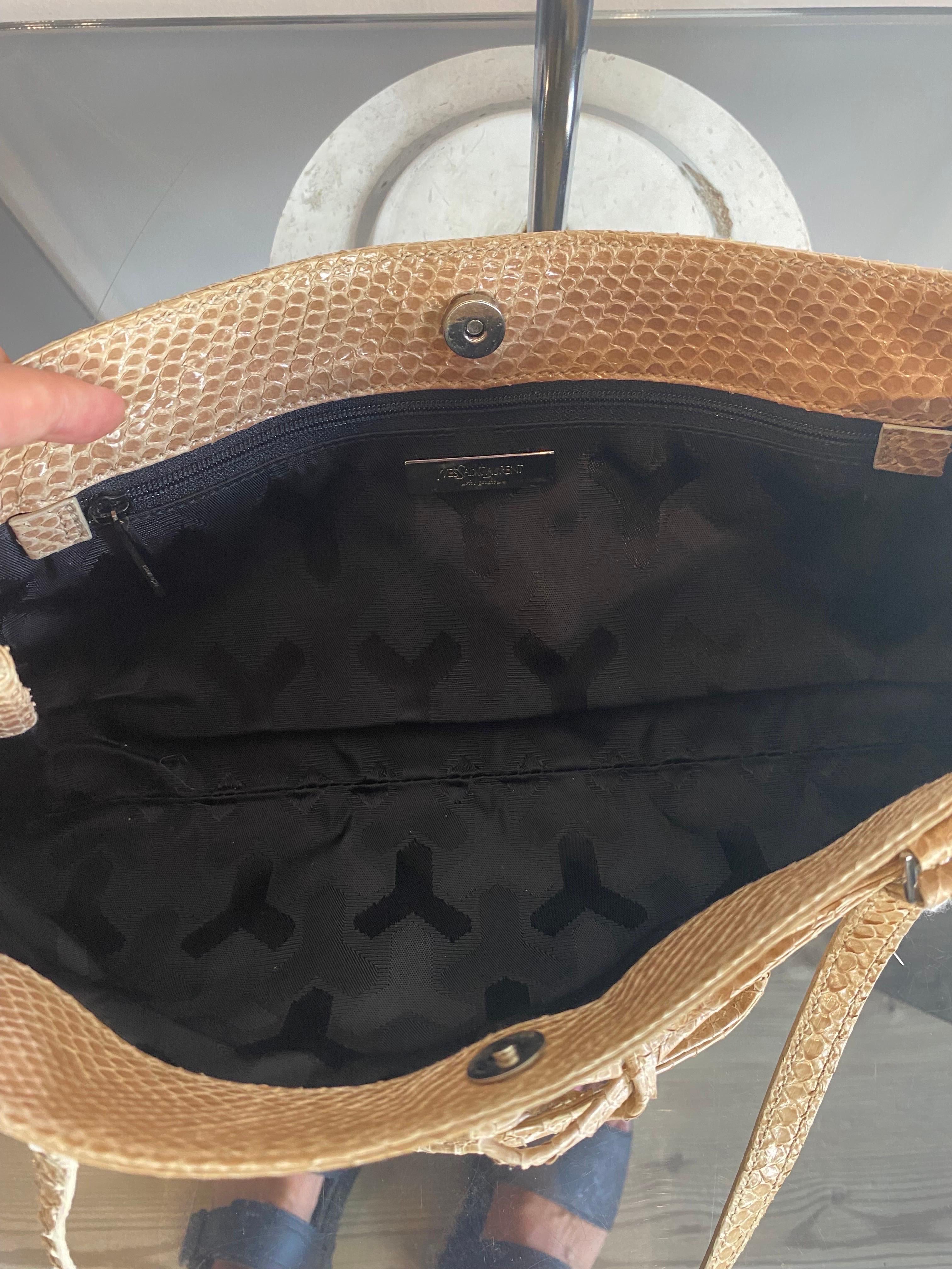 Yves Saint Laurent Rice Gauche lizard Shoulder bag For Sale 2