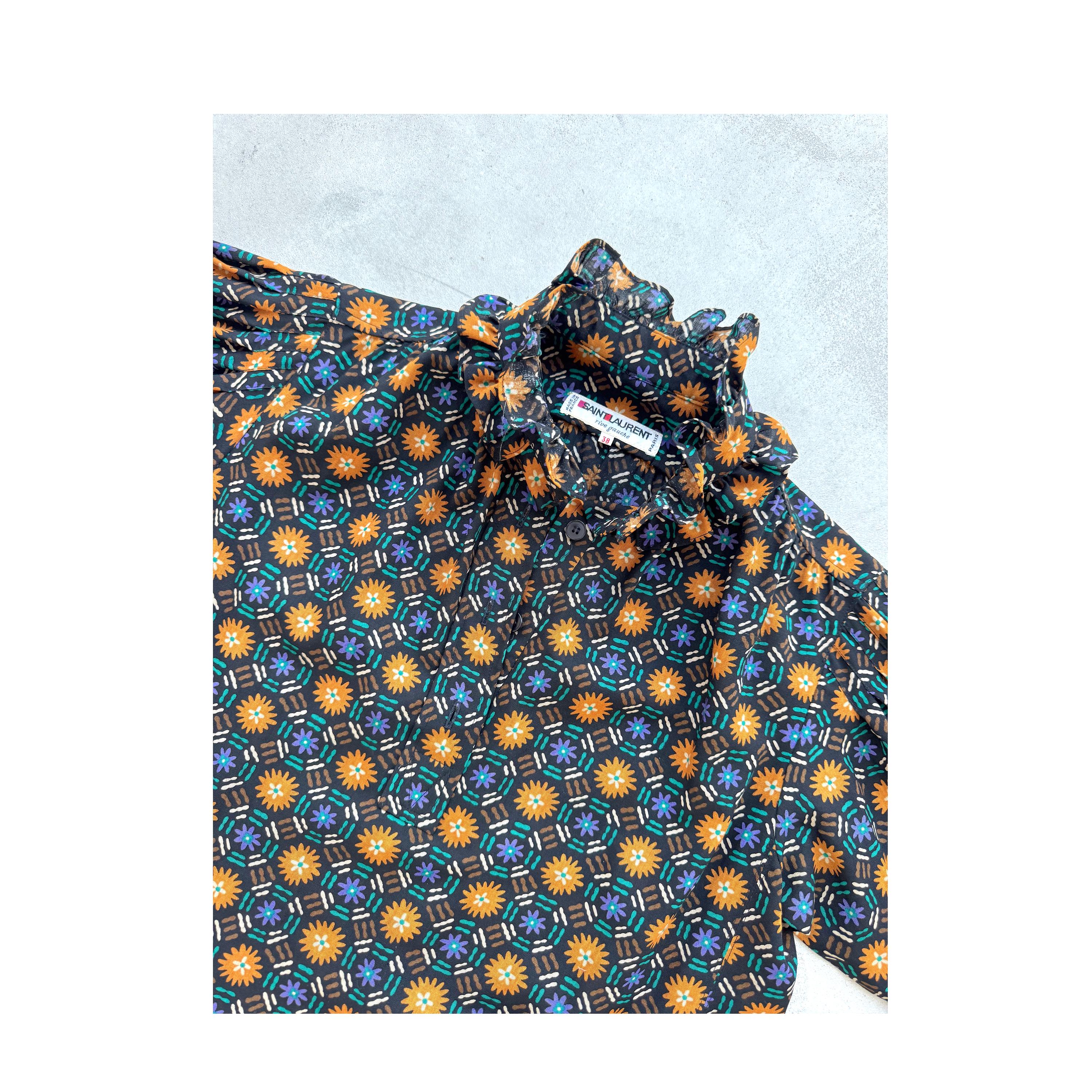Yves Saint Laurent Rive Gauche 1970s stile russo, tunica e sciarpa in lana. in vendita 10