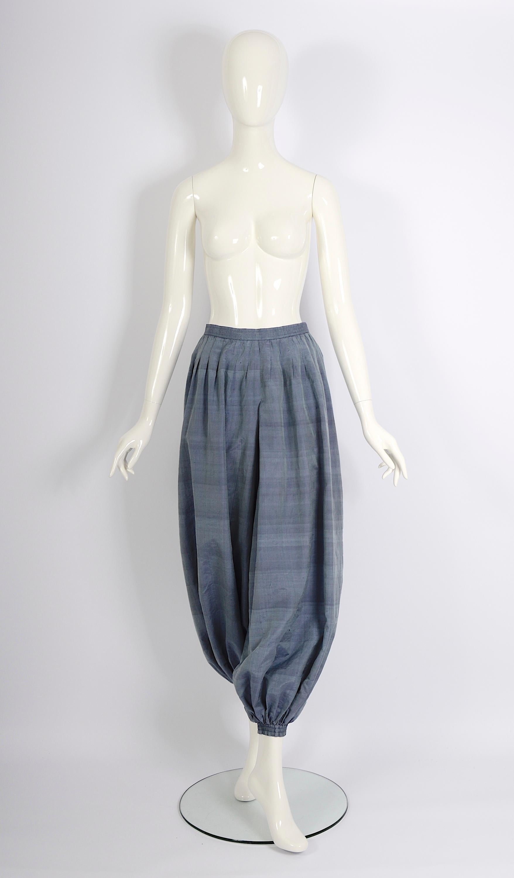 Diese seltene Vintage-Hose aus den späten 1970er Jahren von YVES SAINT LAURENT 