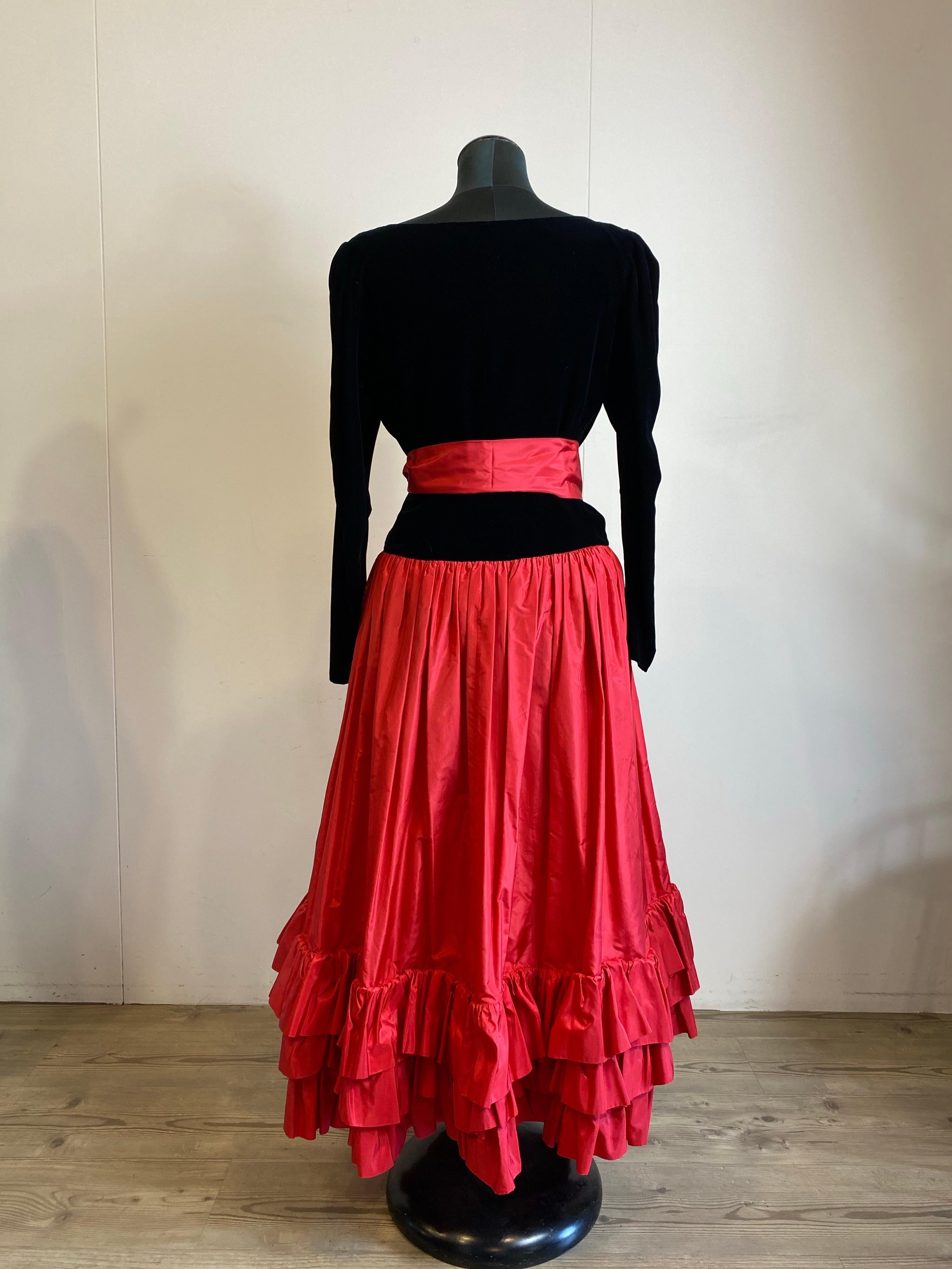 da uomo o donna Yves Saint Laurent Rive Gauche 1981 Set Top e Gonna in vendita