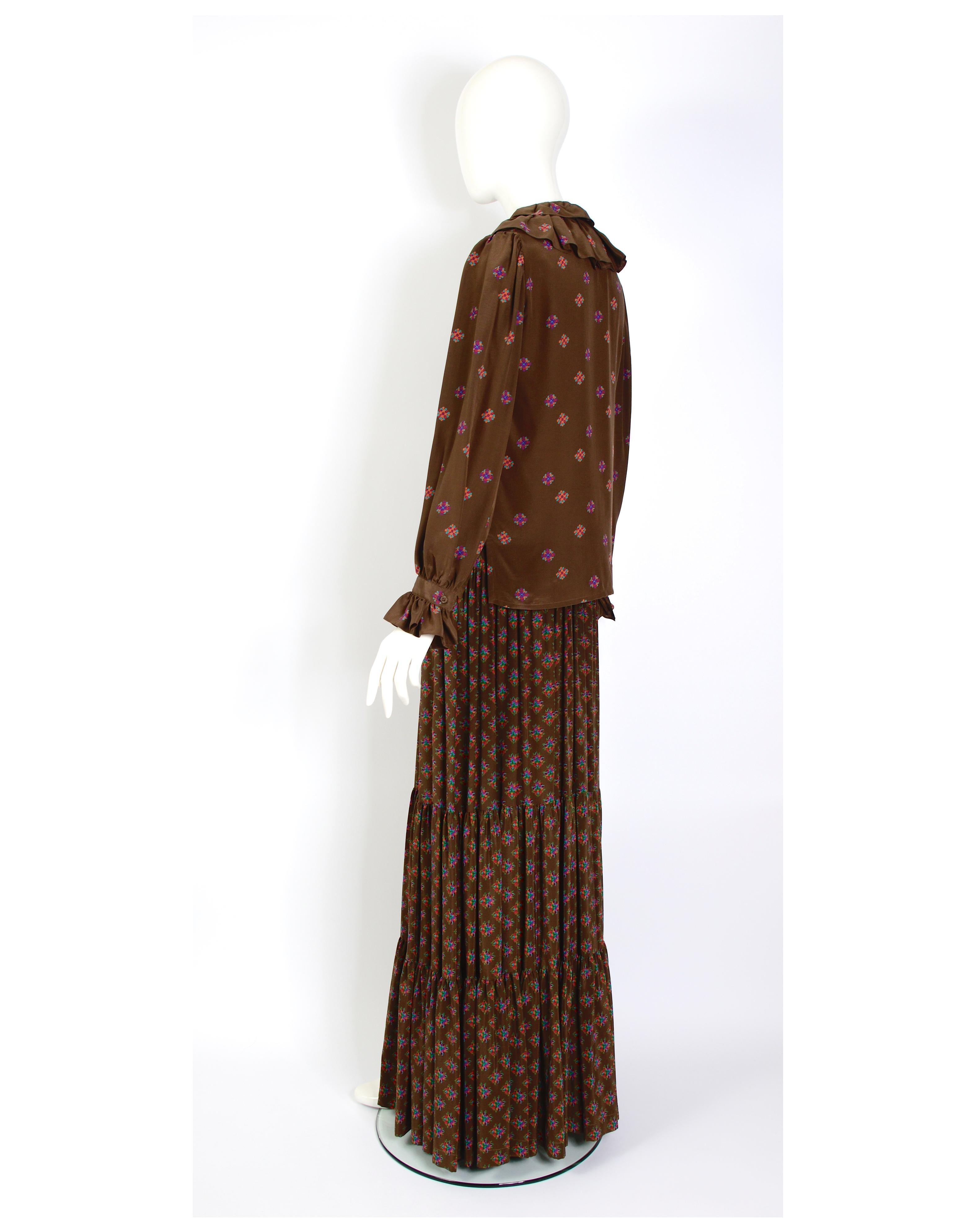 Yves Saint Laurent rive gauche 70s vintage brown silk crepe floral set  For Sale 2