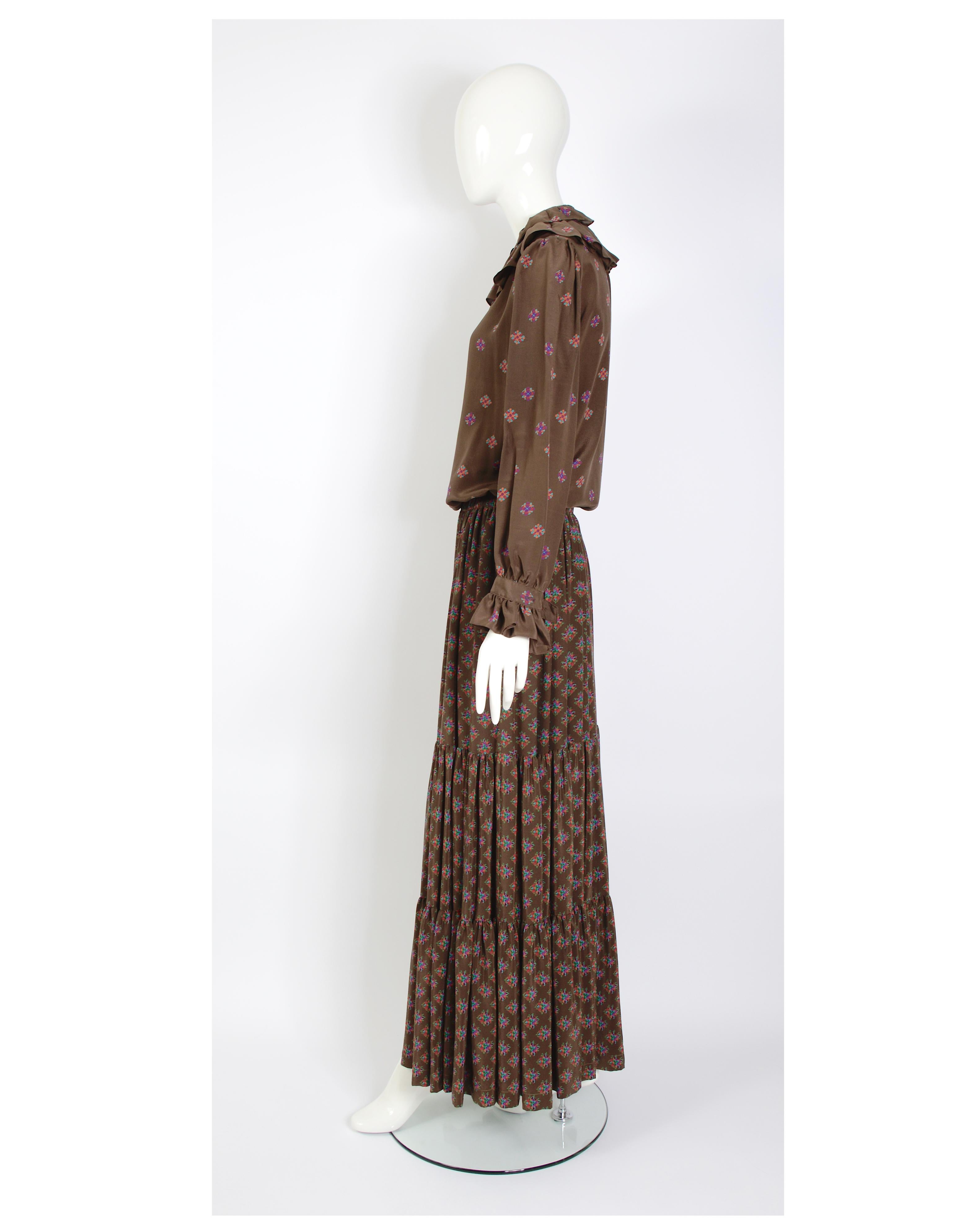 Yves Saint Laurent rive gauche 70s vintage brown silk crepe floral set  For Sale 3