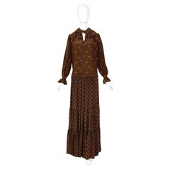 Yves Saint Laurent "rive gauche" Autunno-Inverno 1977 Set floreale in crepe di seta marrone