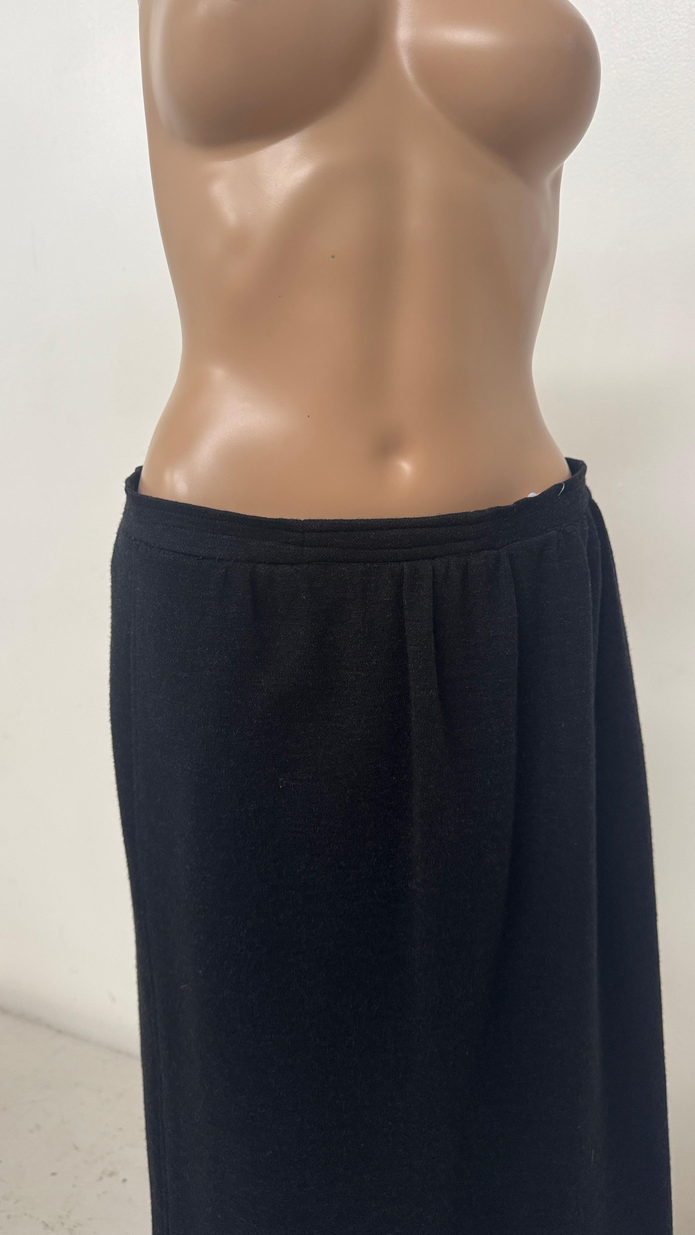 Men's Yves Saint Laurent Rive Gauche Black Wool Pencil Skirt - We pay for import duty! For Sale