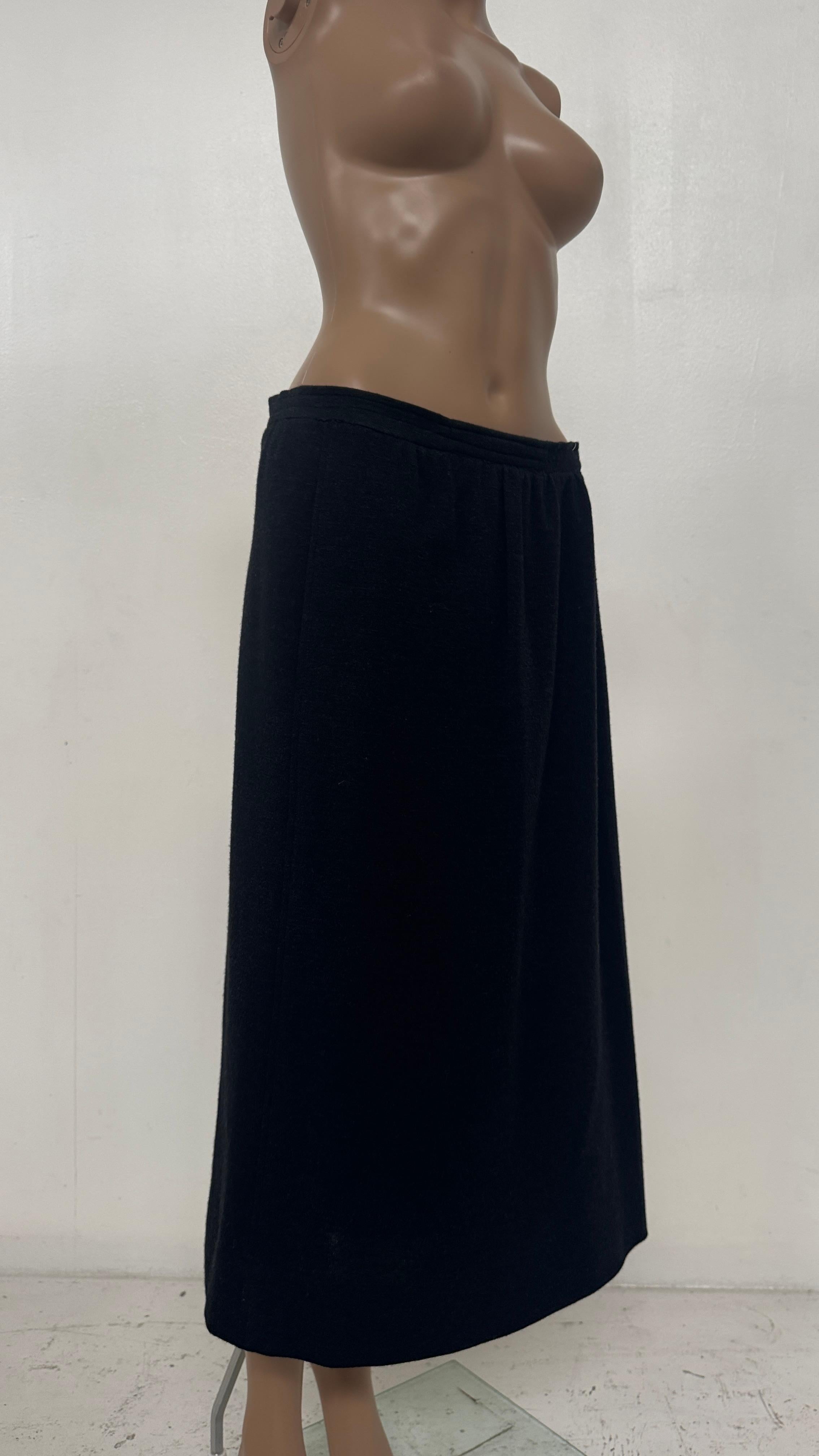 Yves Saint Laurent Rive Gauche Black Wool Pencil Skirt - We pay for import duty! For Sale 1