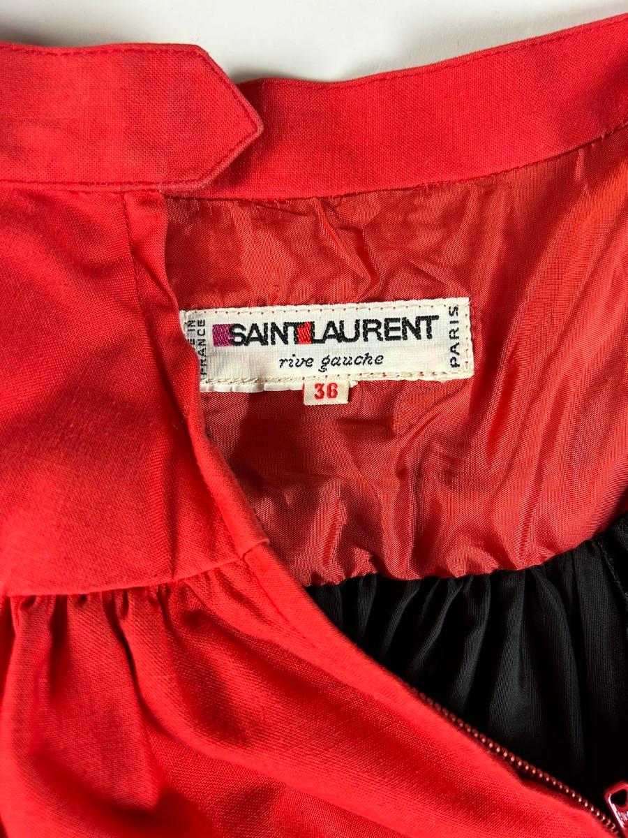 Yves Saint Laurent Rive Gauche, Blouse and skirt - Spring Summer 1977 collection In Good Condition For Sale In Toulon, FR