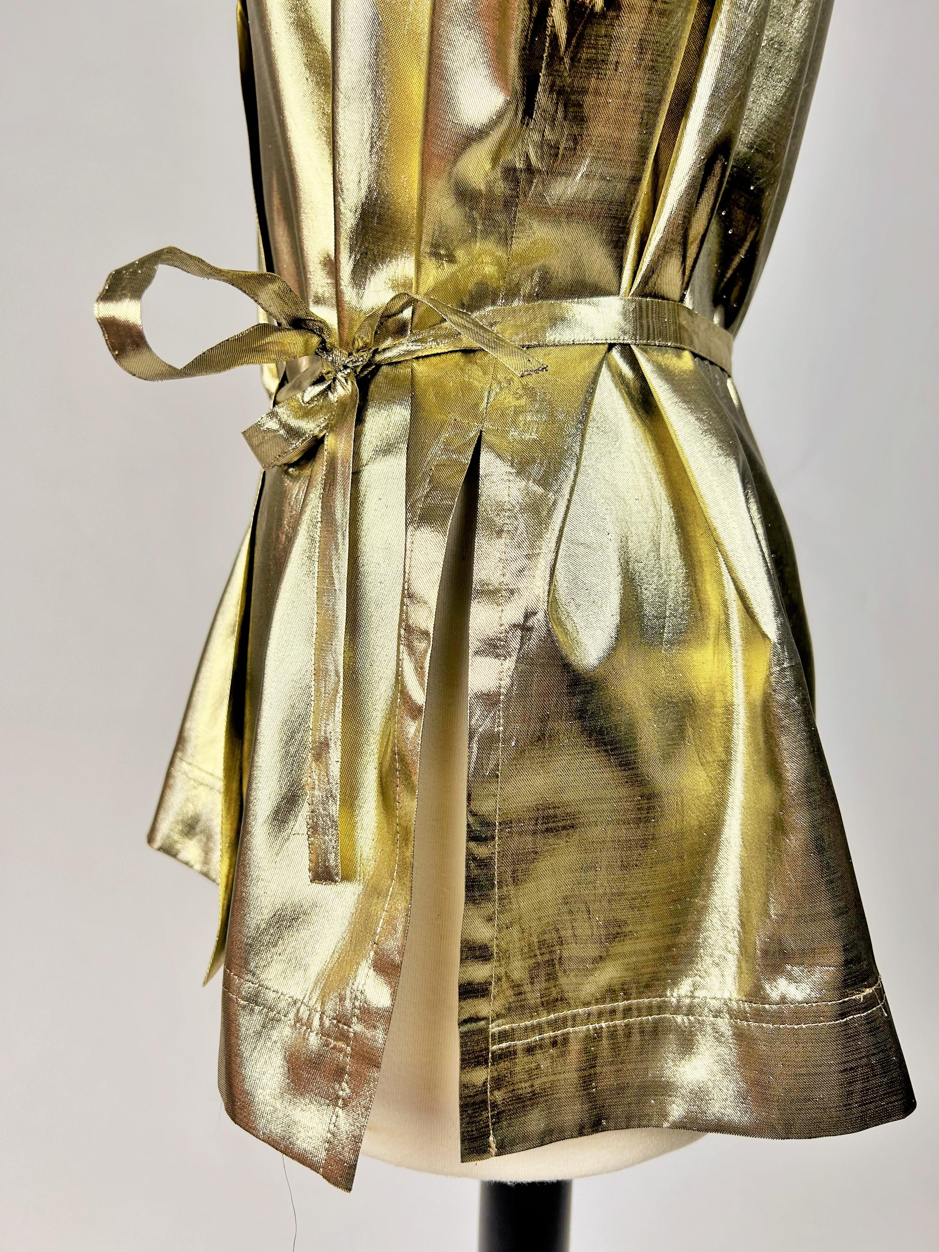 Yves Saint Laurent Rive Gauche Blusa in lamé oro Circa 1990 in vendita 5