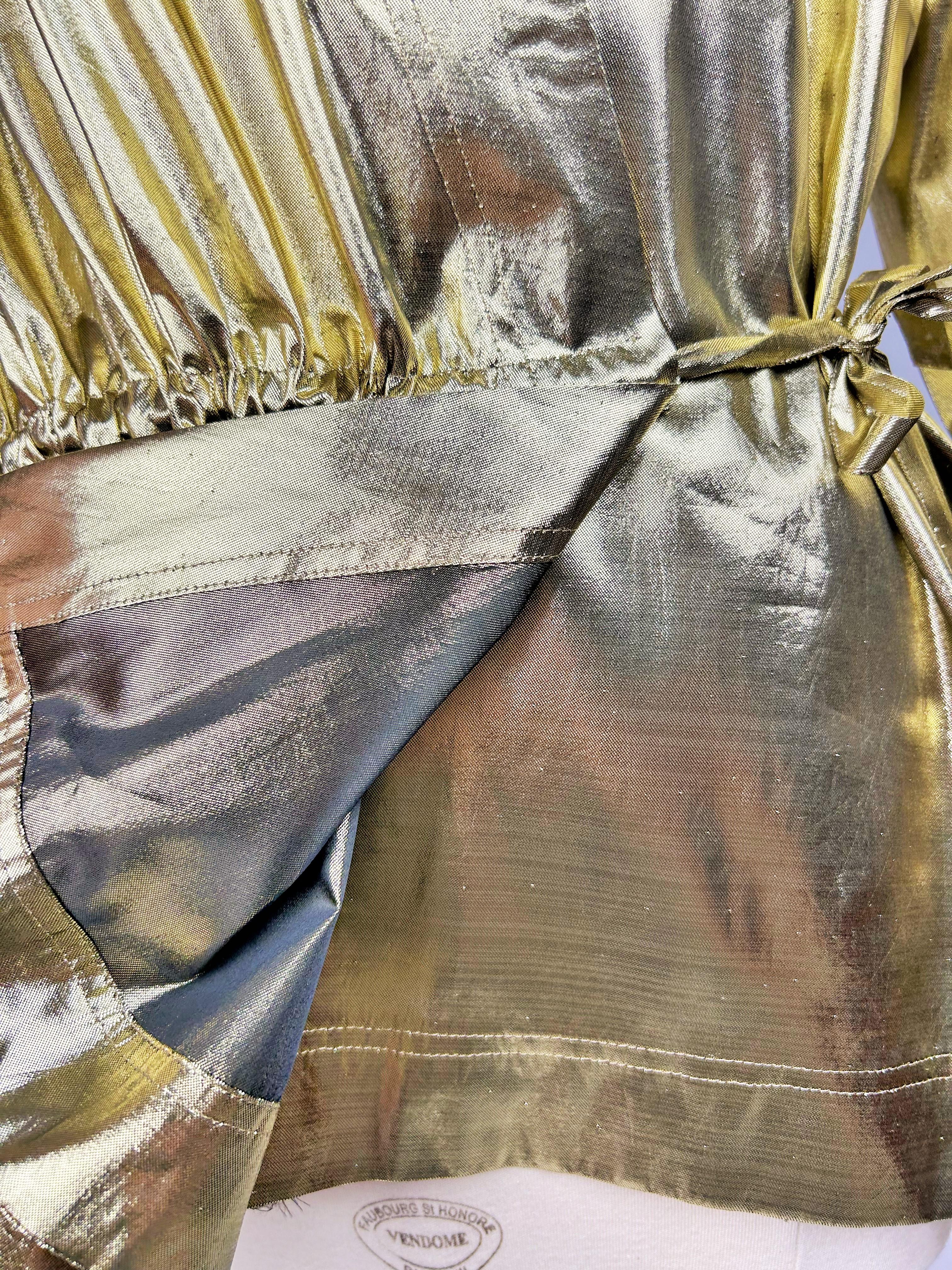 Yves Saint Laurent Rive Gauche Blusa in lamé oro Circa 1990 in vendita 6