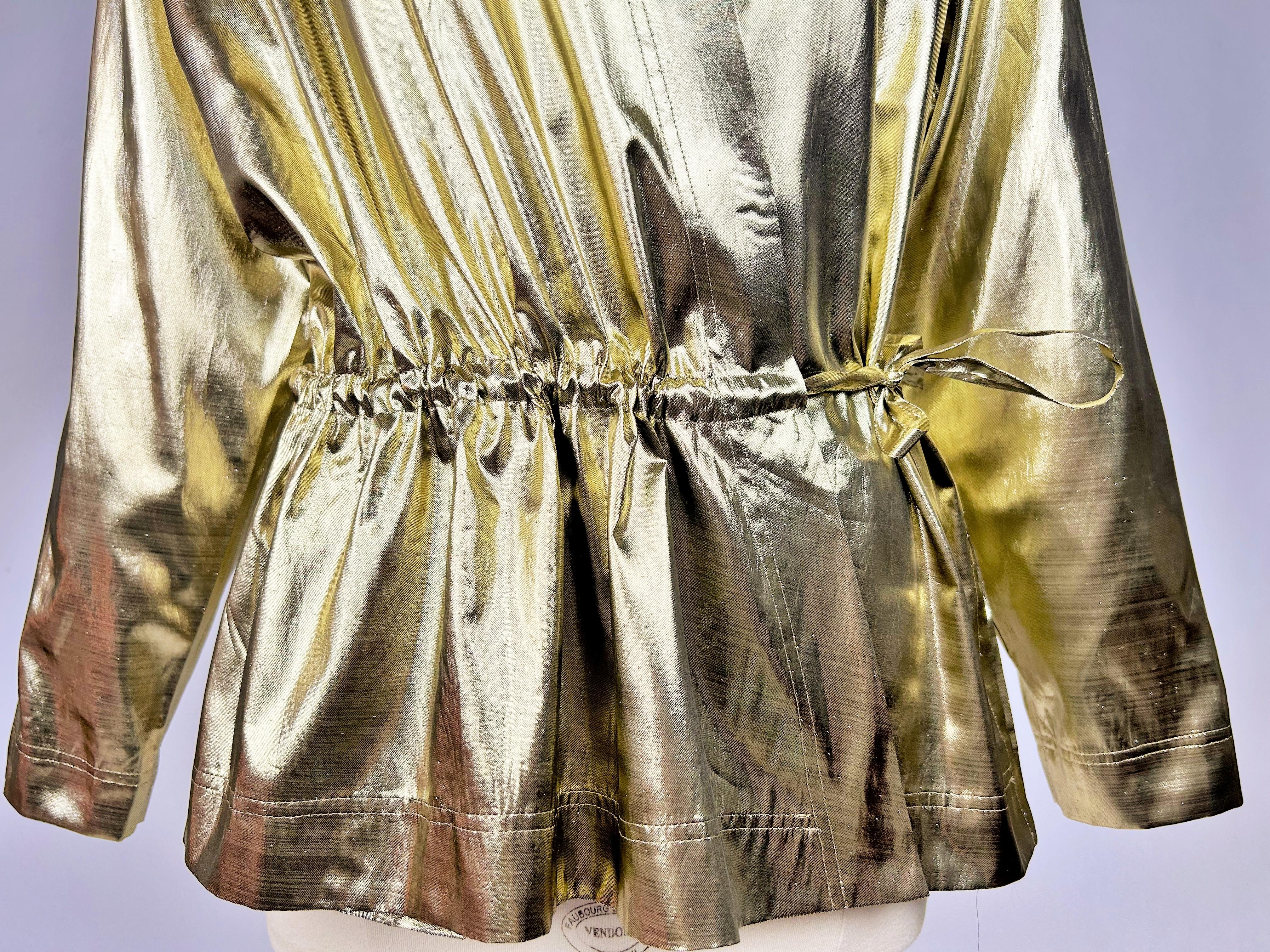 Yves Saint Laurent Rive Gauche Blusa in lamé oro Circa 1990 in vendita 1