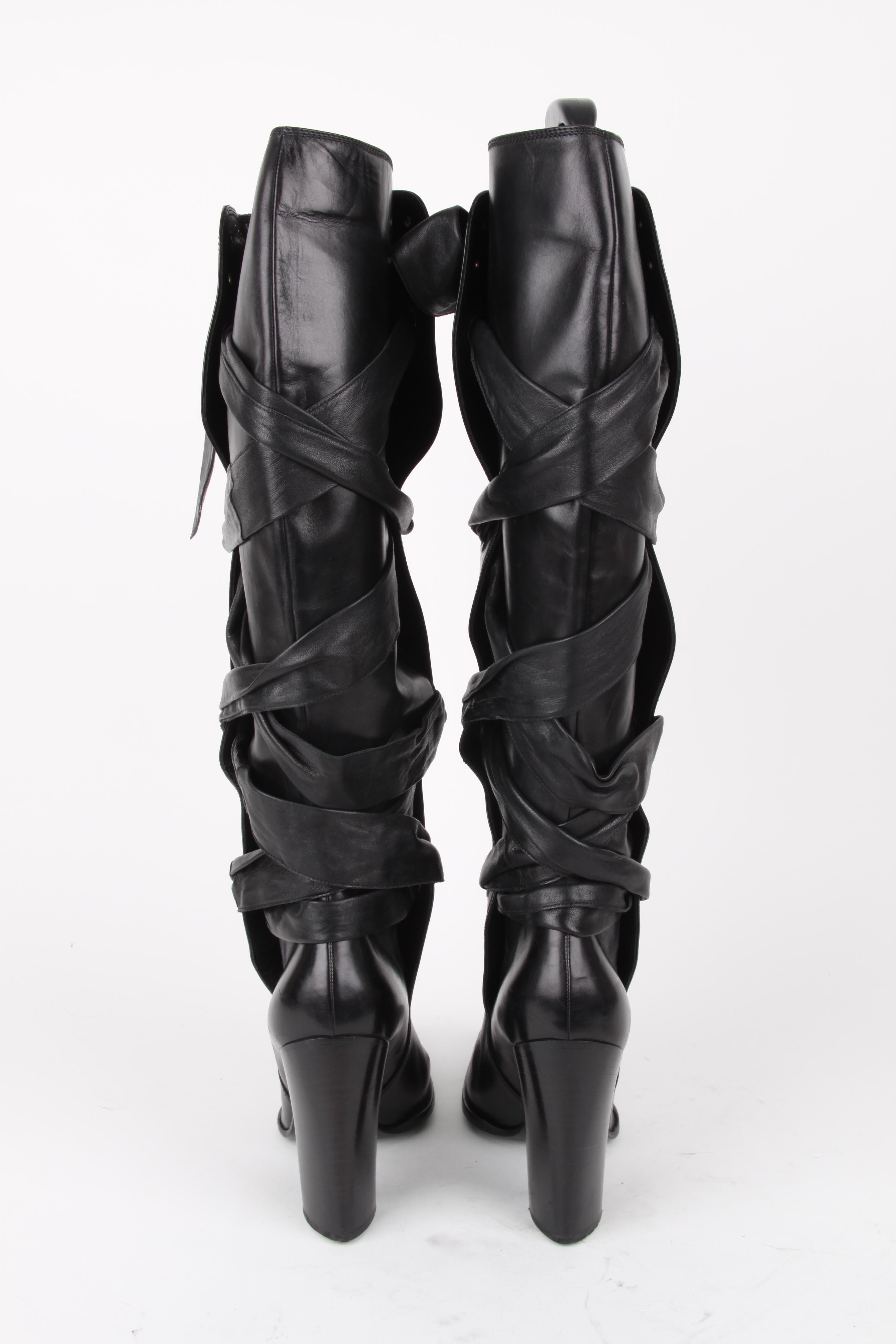 Women's Yves Saint Laurent Rive Gauche by Tom Ford Black Laced Up Knee High Boots For Sale