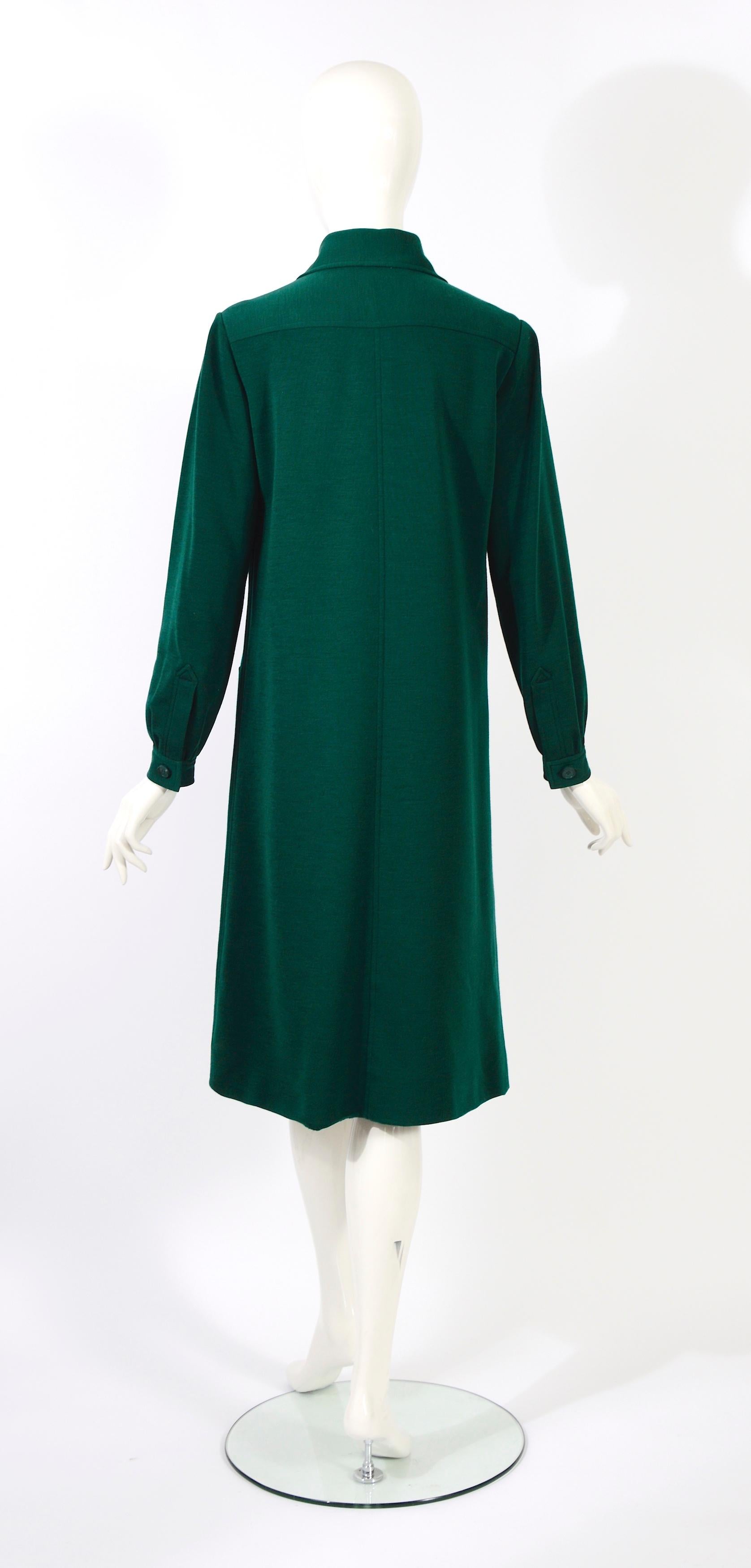 Yves Saint Laurent „rive gauche“ von Yves Vintage 1970er Jahre Grüne Wolle  Kleid im Angebot 1