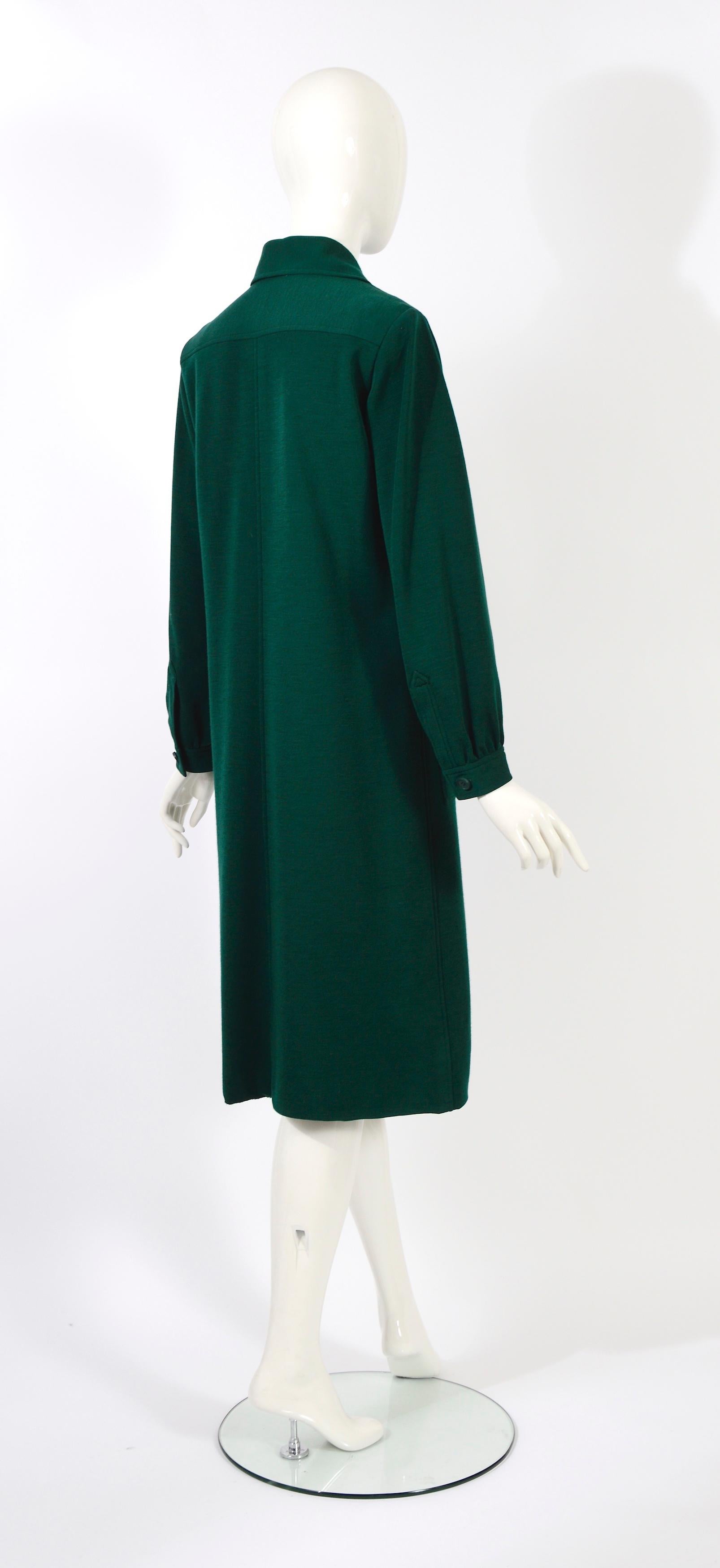 Yves Saint Laurent „rive gauche“ von Yves Vintage 1970er Jahre Grüne Wolle  Kleid im Angebot 2