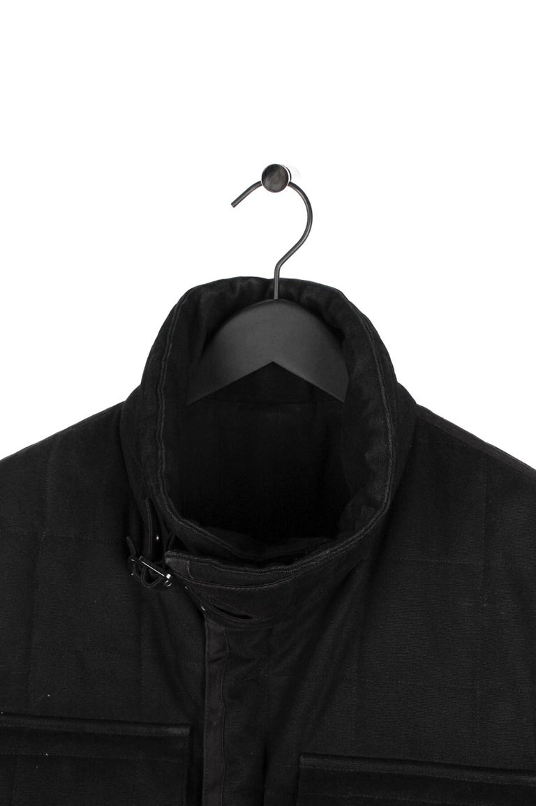 Item for sale is 100% genuine Yves Saint Laurent Rive Gauche Men Jacket
Color: Black
(An actual color may a bit vary due to individual computer screen interpretation)
Material: 100% cotton
Tag size: 52IT(Large)
This jacket is great quality item.
