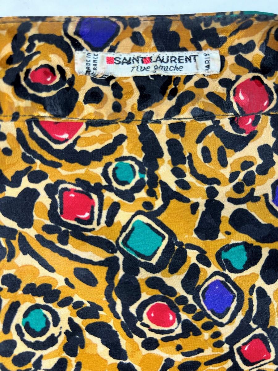 Túnica de damasco estampado estilo joyería Yves Saint Laurent Circa 1980 en Bueno estado para la venta en Toulon, FR