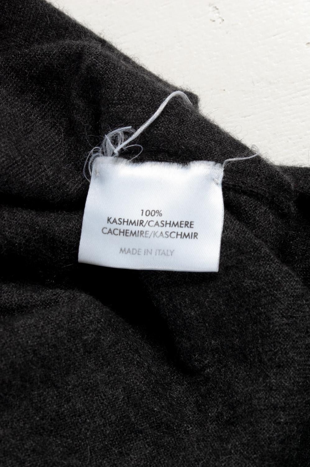 Yves Saint Laurent Rive Gauche Pure Cashmere Men Sweater Turtle Neck Size L, S55 For Sale 1