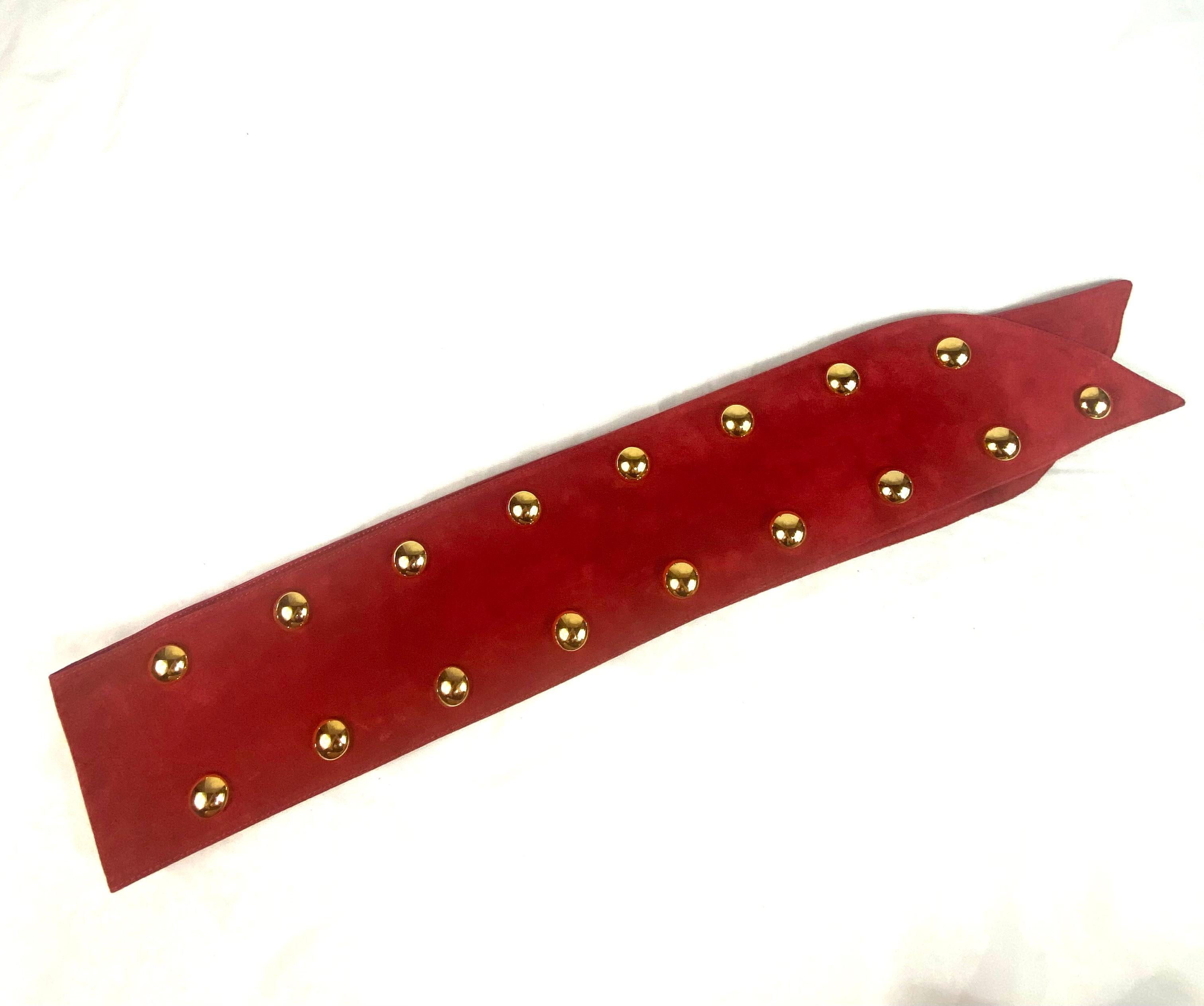 Yves Saint Laurent Rive Gauche Red and Gold Suede Wide Belt In Excellent Condition For Sale In Beverly Hills, CA